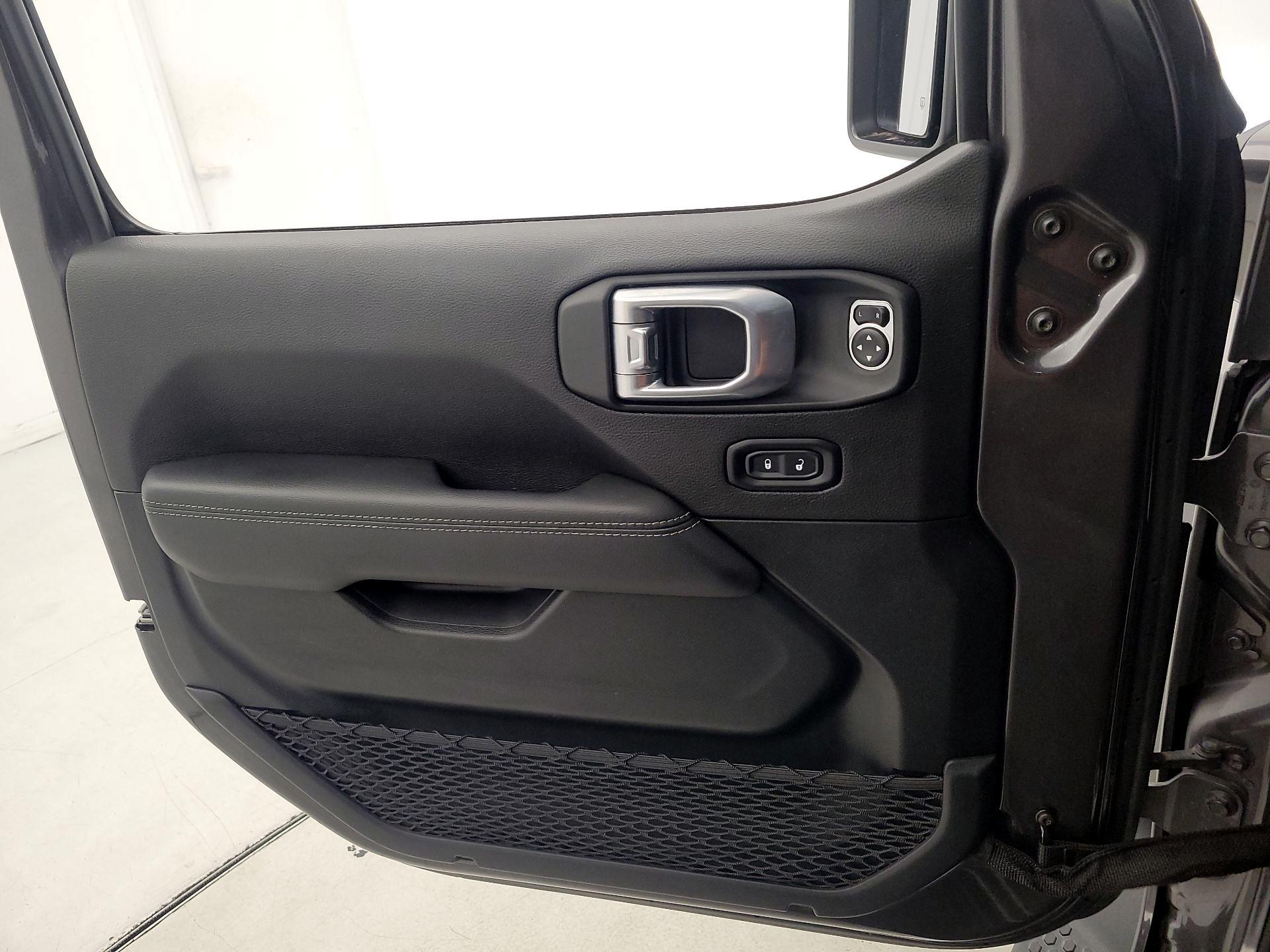 Thumbnail: 2021 Jeep Wrangler - 12