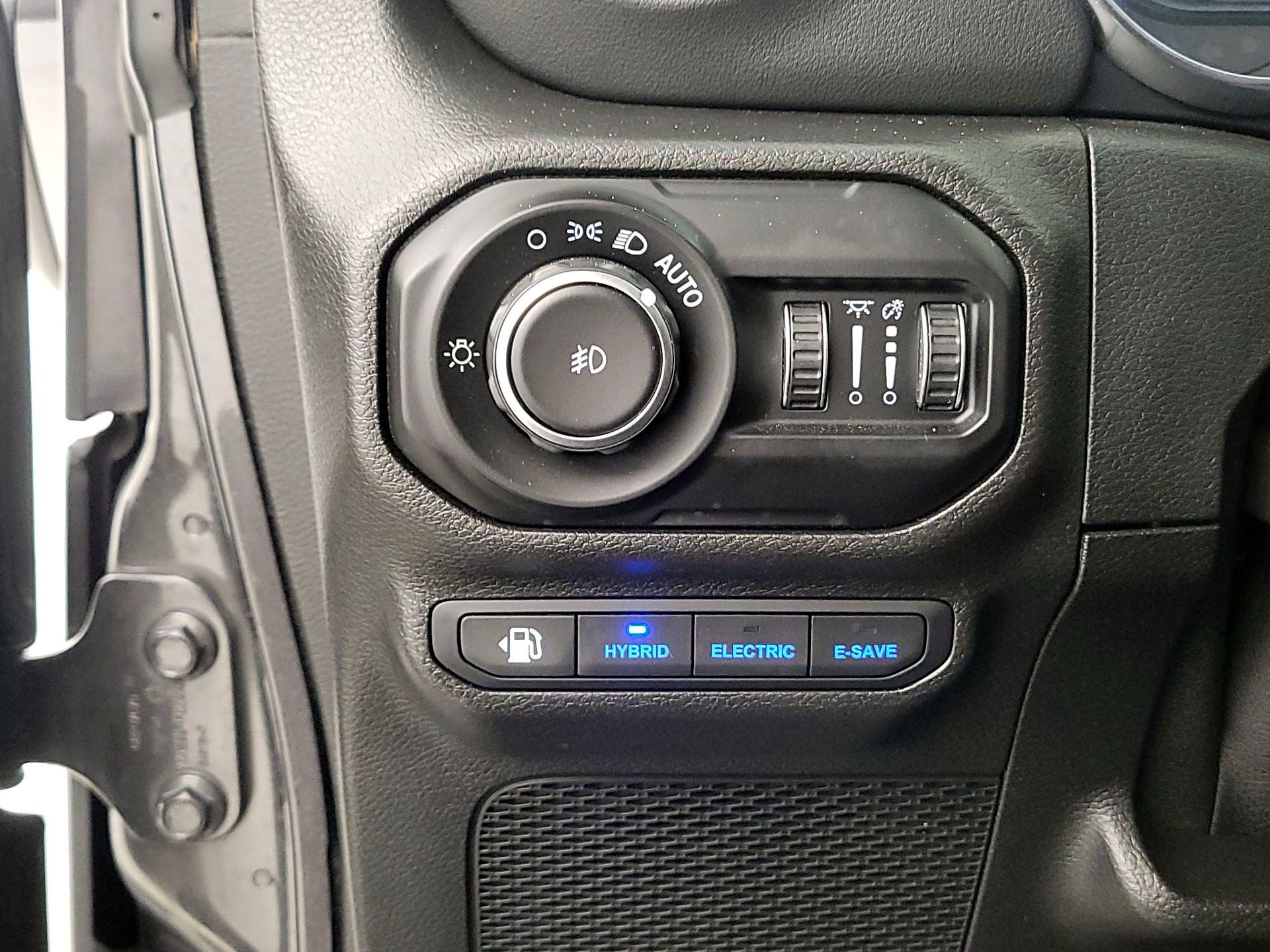 Thumbnail: 2021 Jeep Wrangler - 13