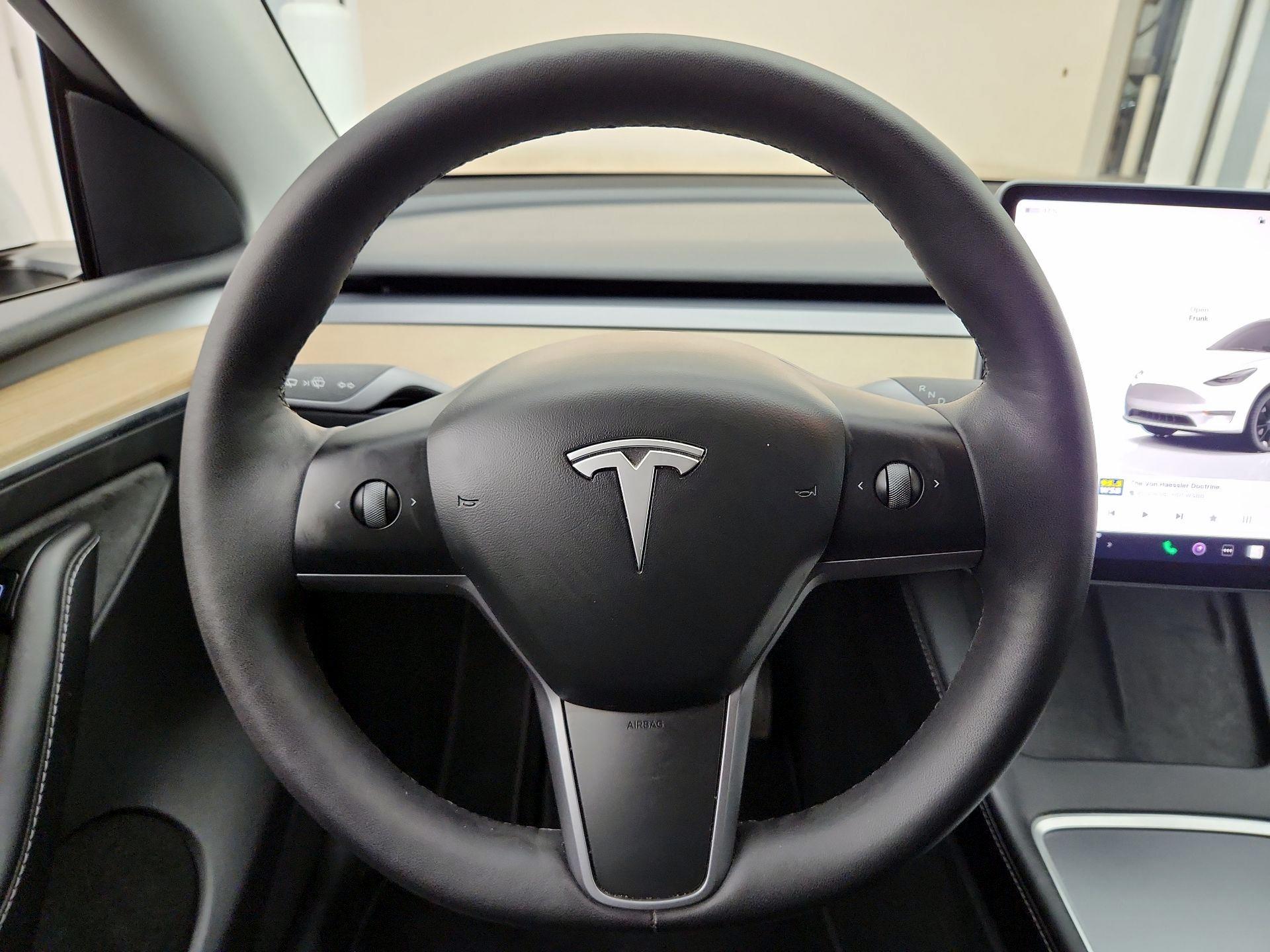 Thumbnail: 2022 Tesla Model Y - 10