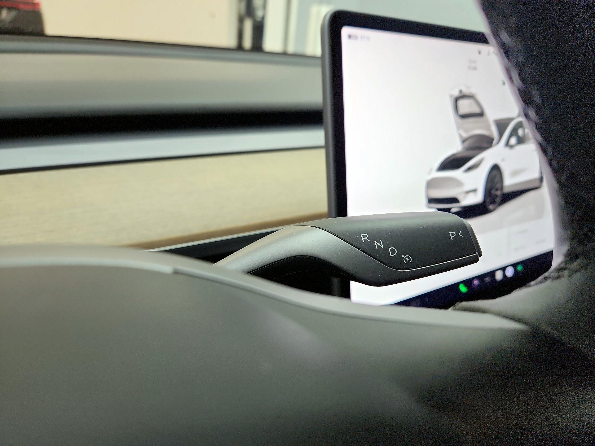 Thumbnail: 2022 Tesla Model Y - 16