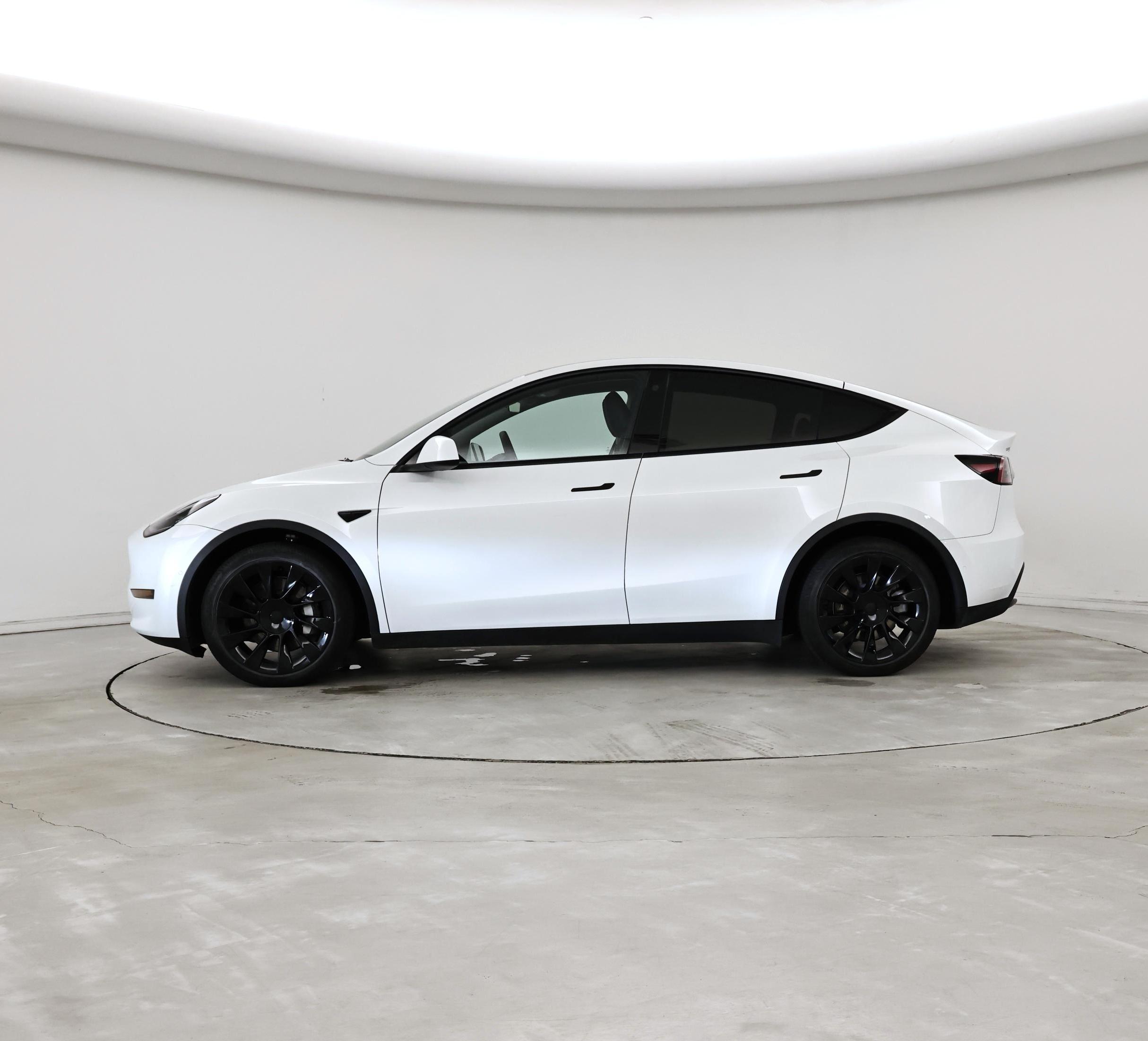 Thumbnail: 2022 Tesla Model Y - 3