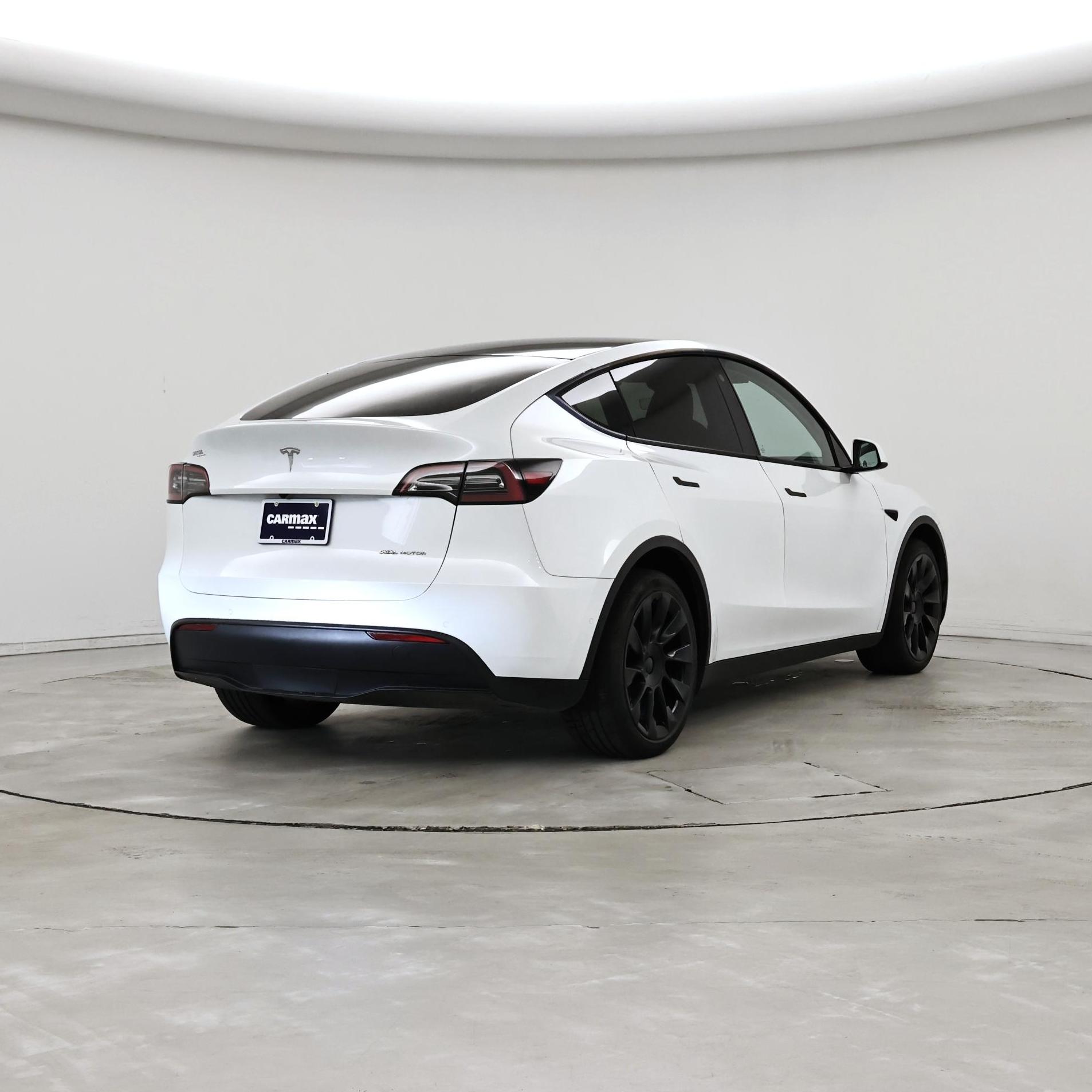 Thumbnail: 2022 Tesla Model Y - 8