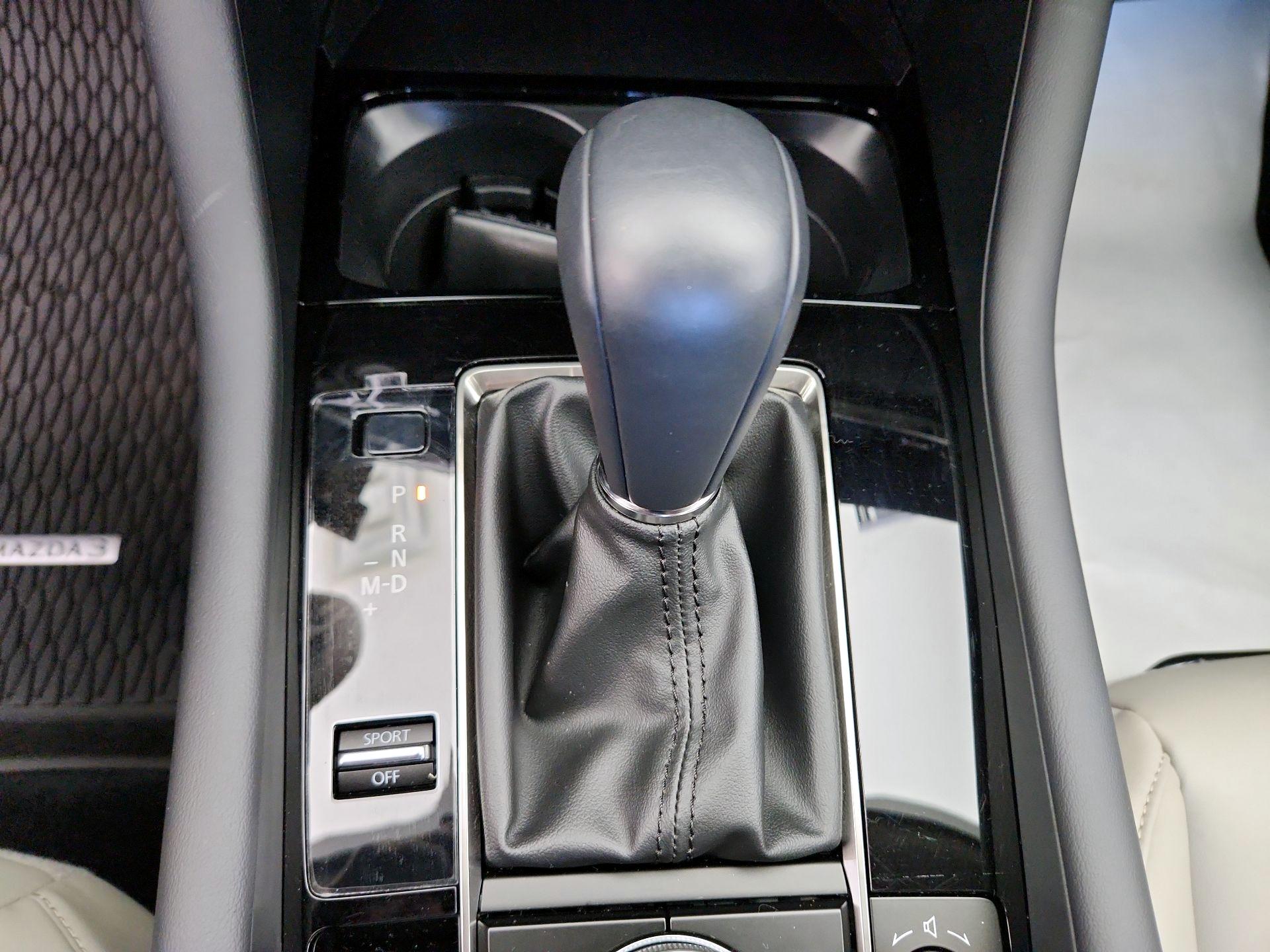 Thumbnail: 2025 Mazda Mazda3 - 17