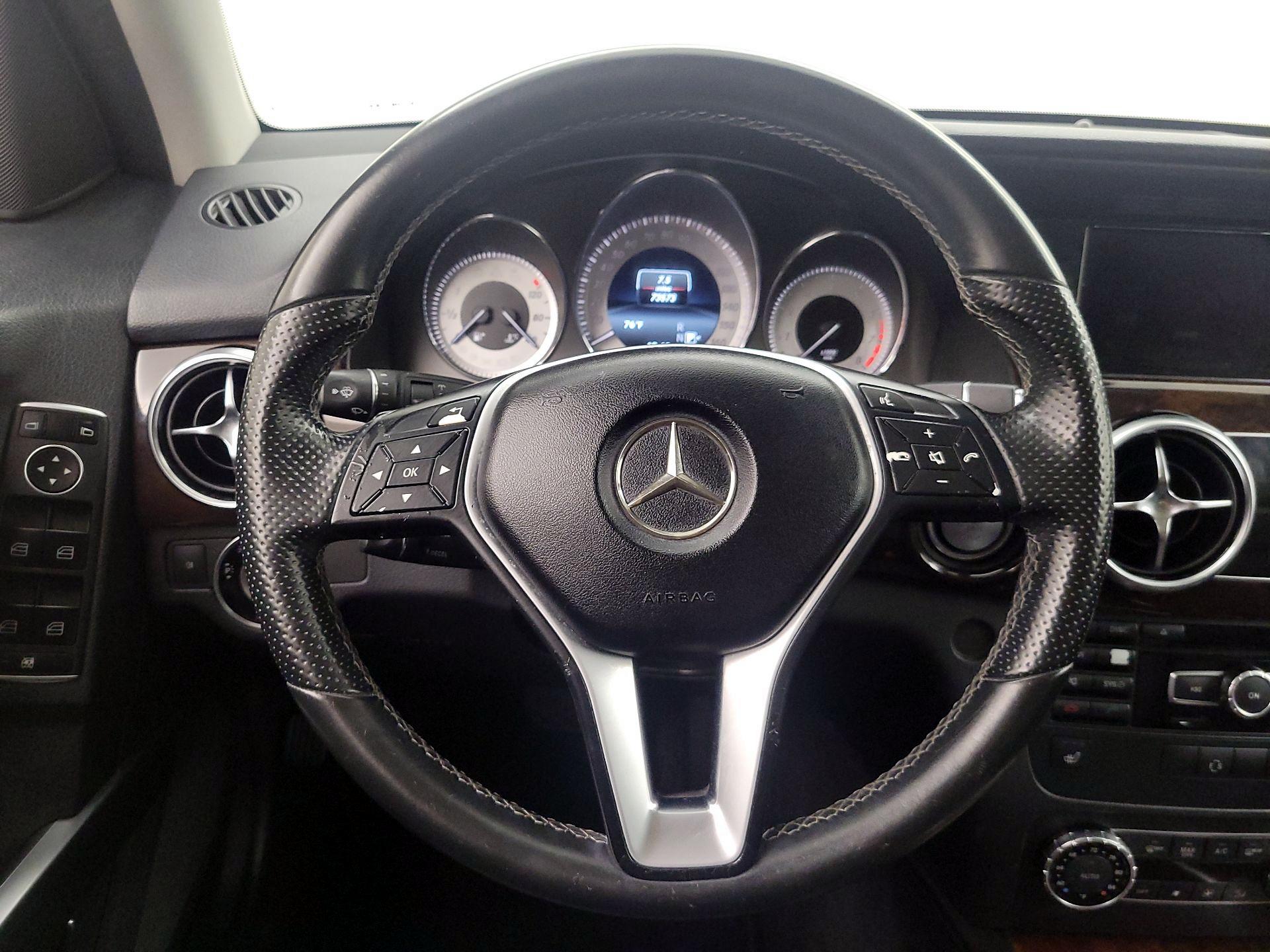 Thumbnail: 2015 Mercedes-Benz GLK - 10