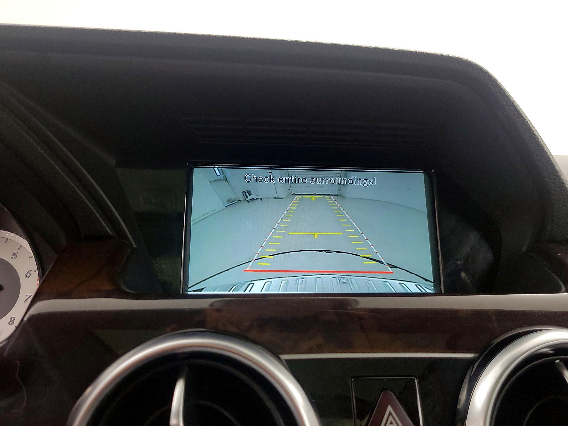 Thumbnail: 2015 Mercedes-Benz GLK - 15