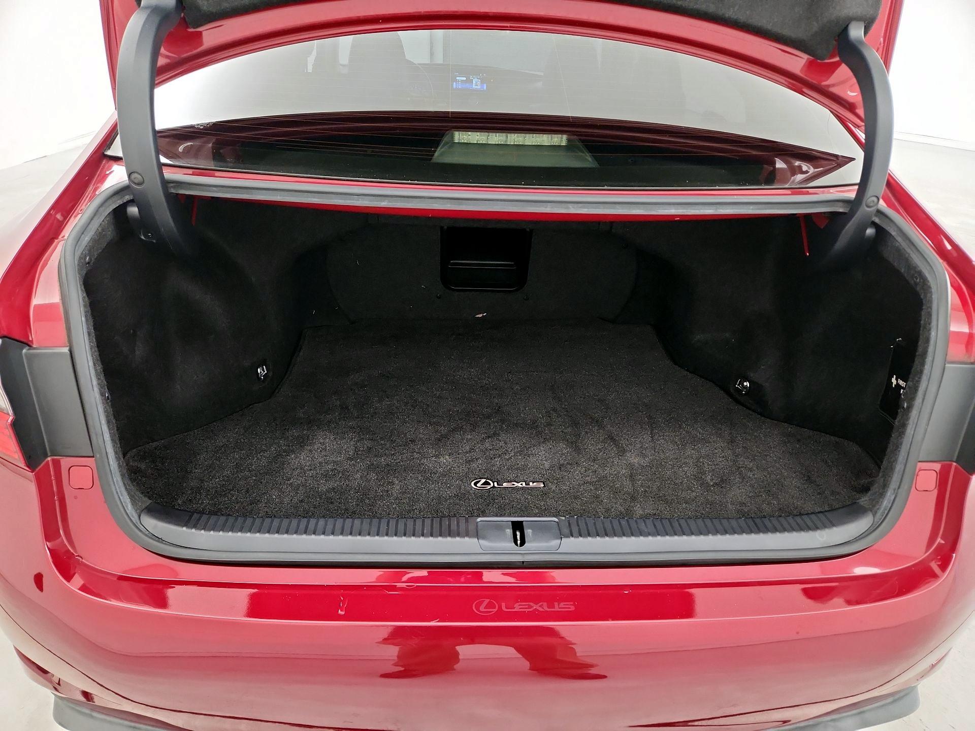 Thumbnail: 2016 Lexus ES - 19