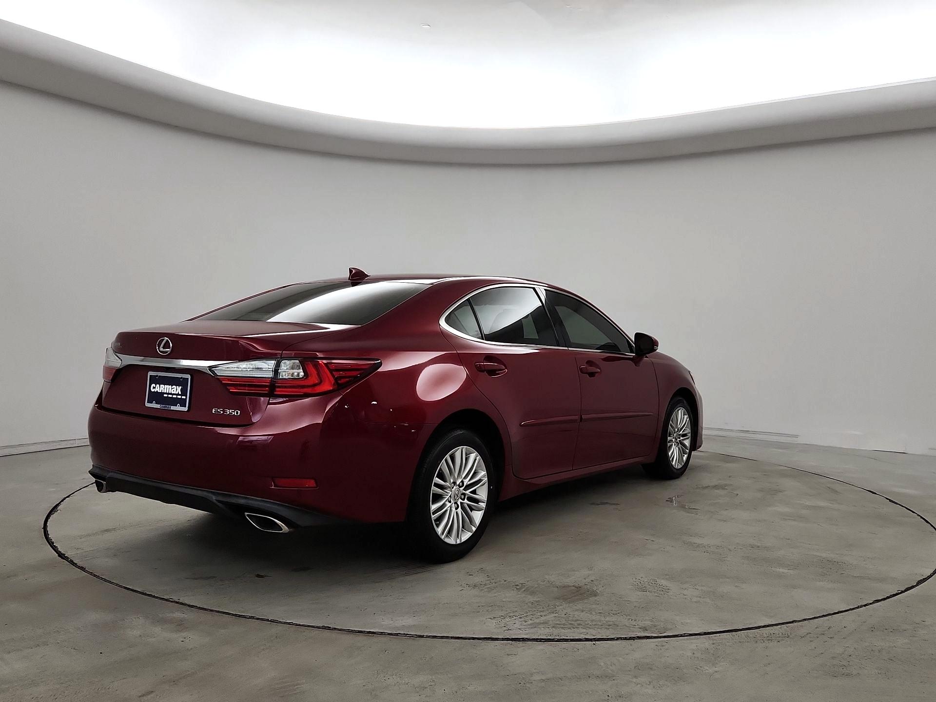Thumbnail: 2016 Lexus ES - 5
