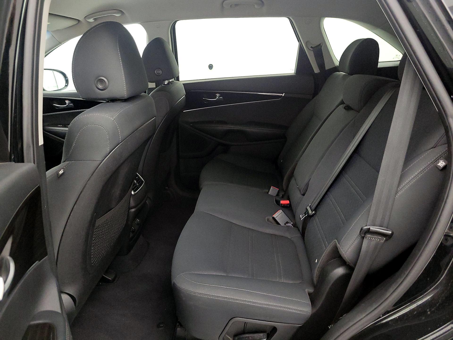 Thumbnail: 2020 Kia Sorento - 19