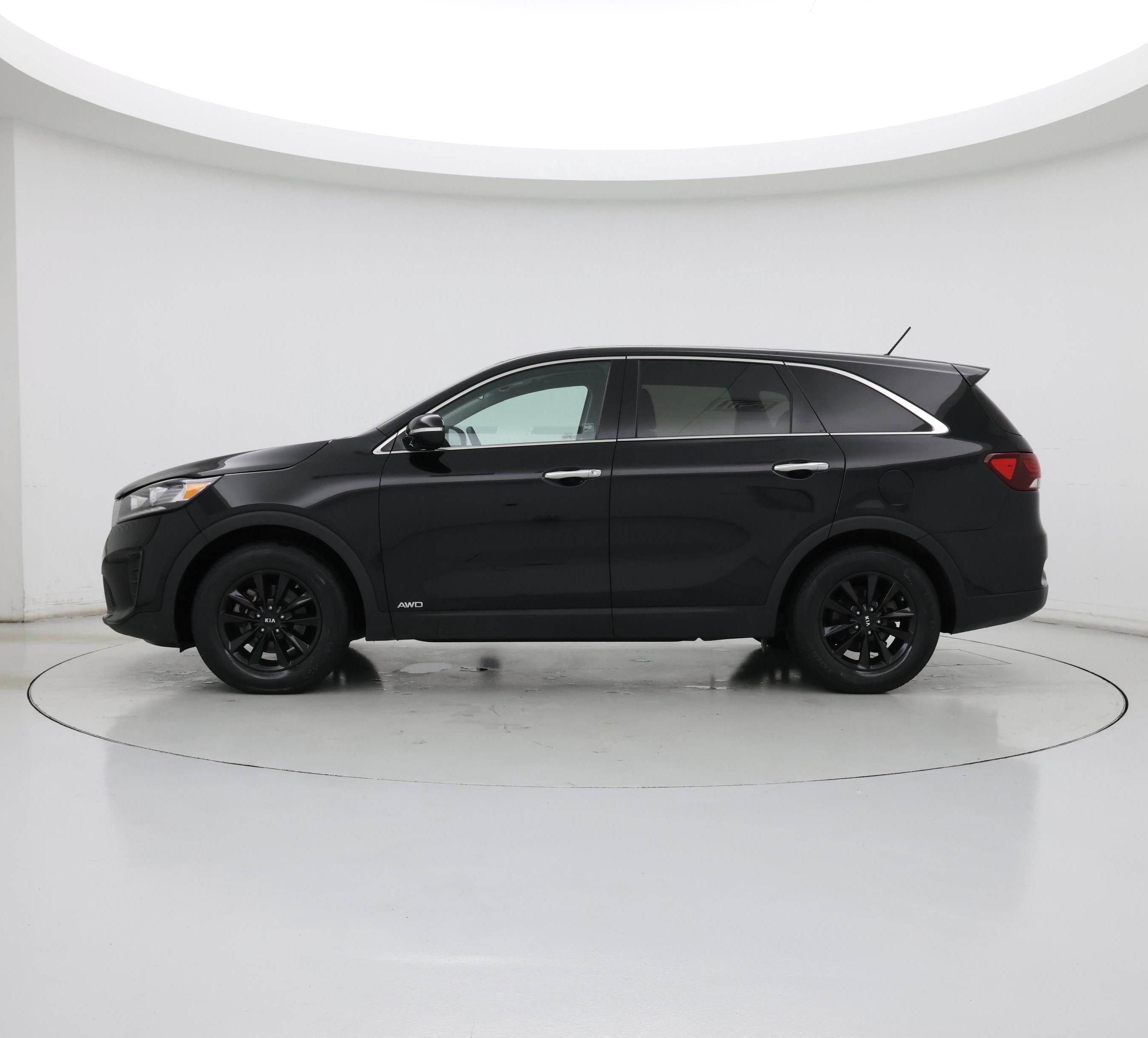 Thumbnail: 2020 Kia Sorento - 3