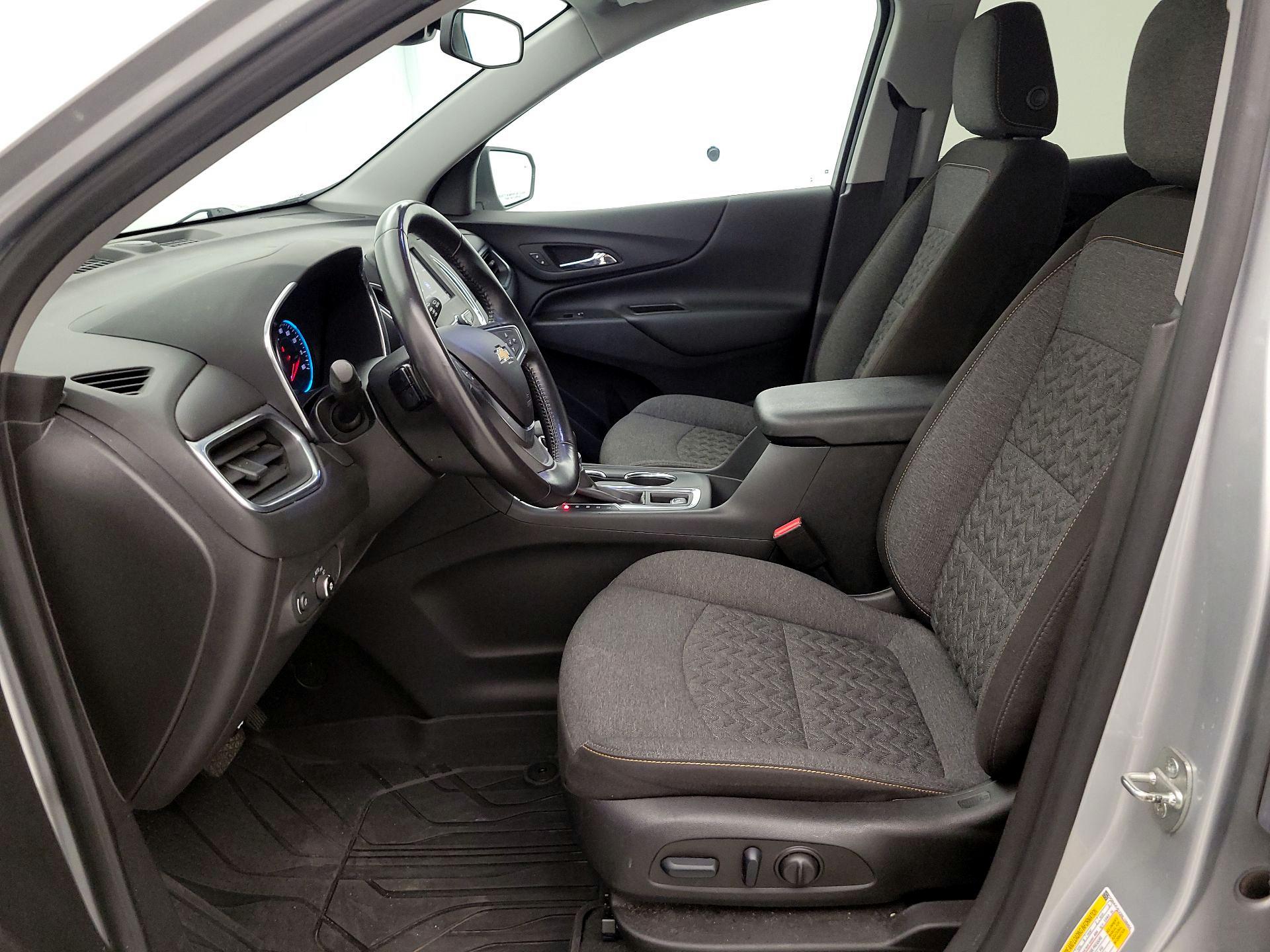 Thumbnail: 2022 Chevrolet Equinox - 11