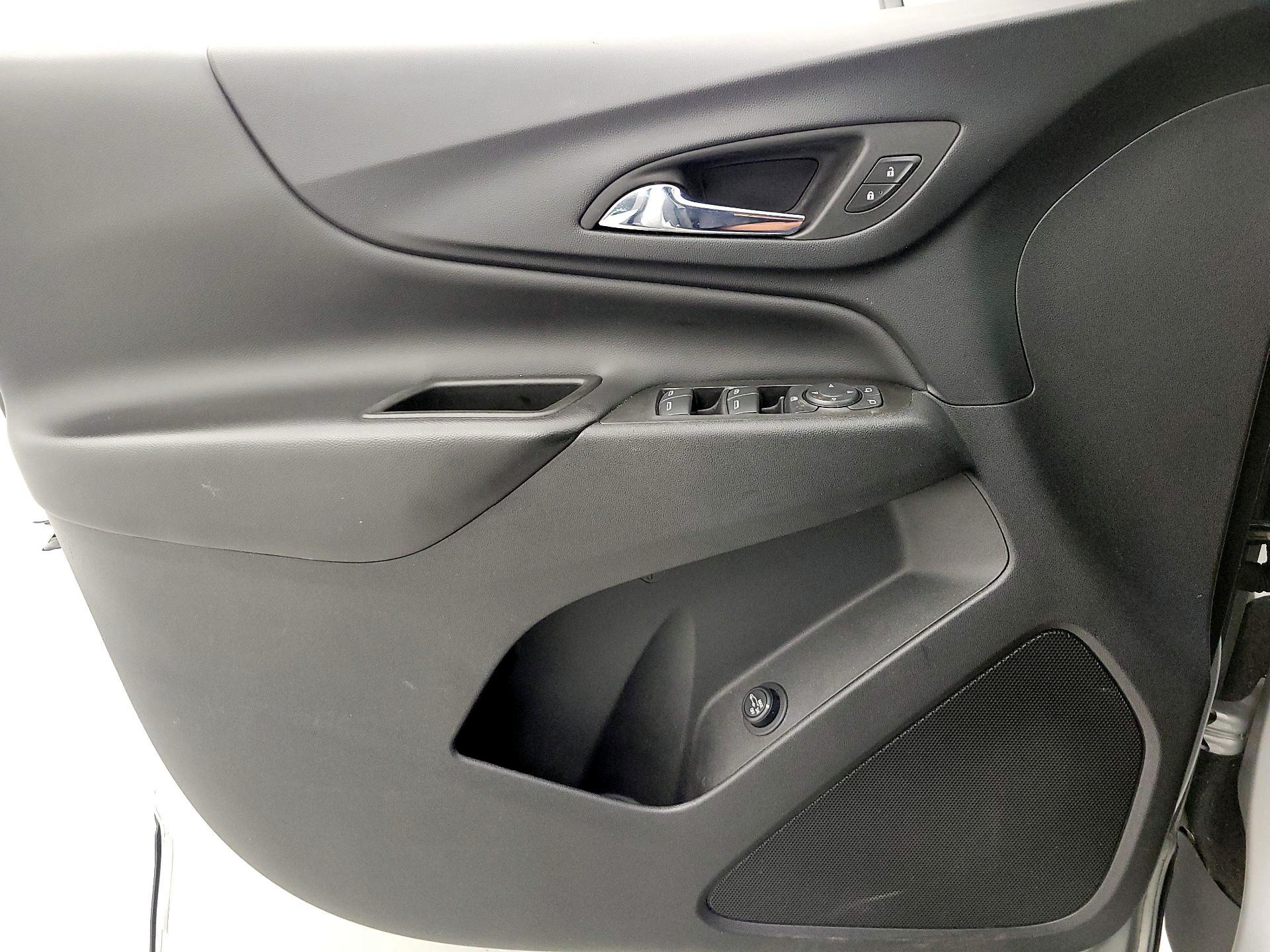 Thumbnail: 2022 Chevrolet Equinox - 12