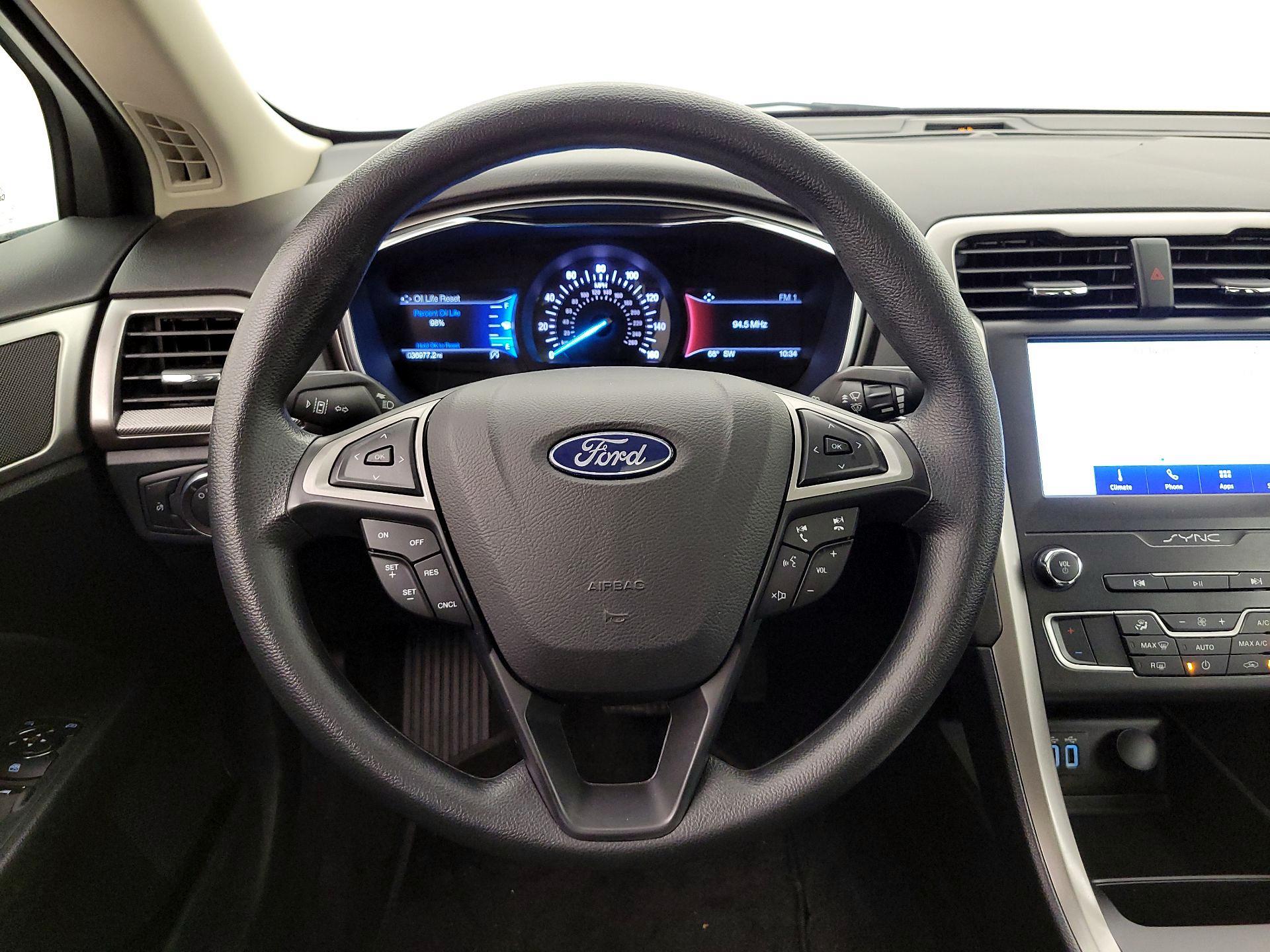 Thumbnail: 2020 Ford Fusion - 10