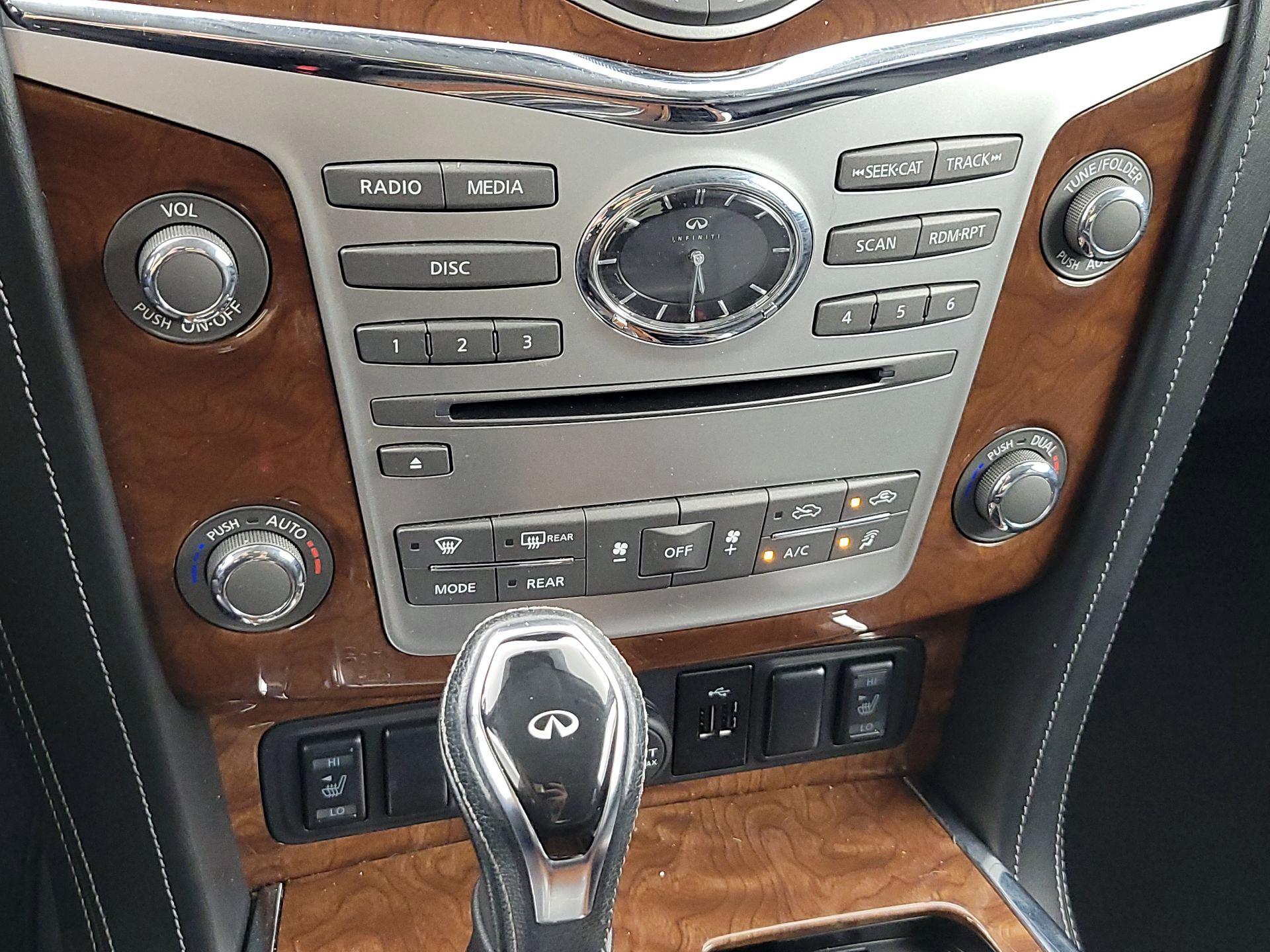 Thumbnail: 2019 INFINITI QX80 - 17