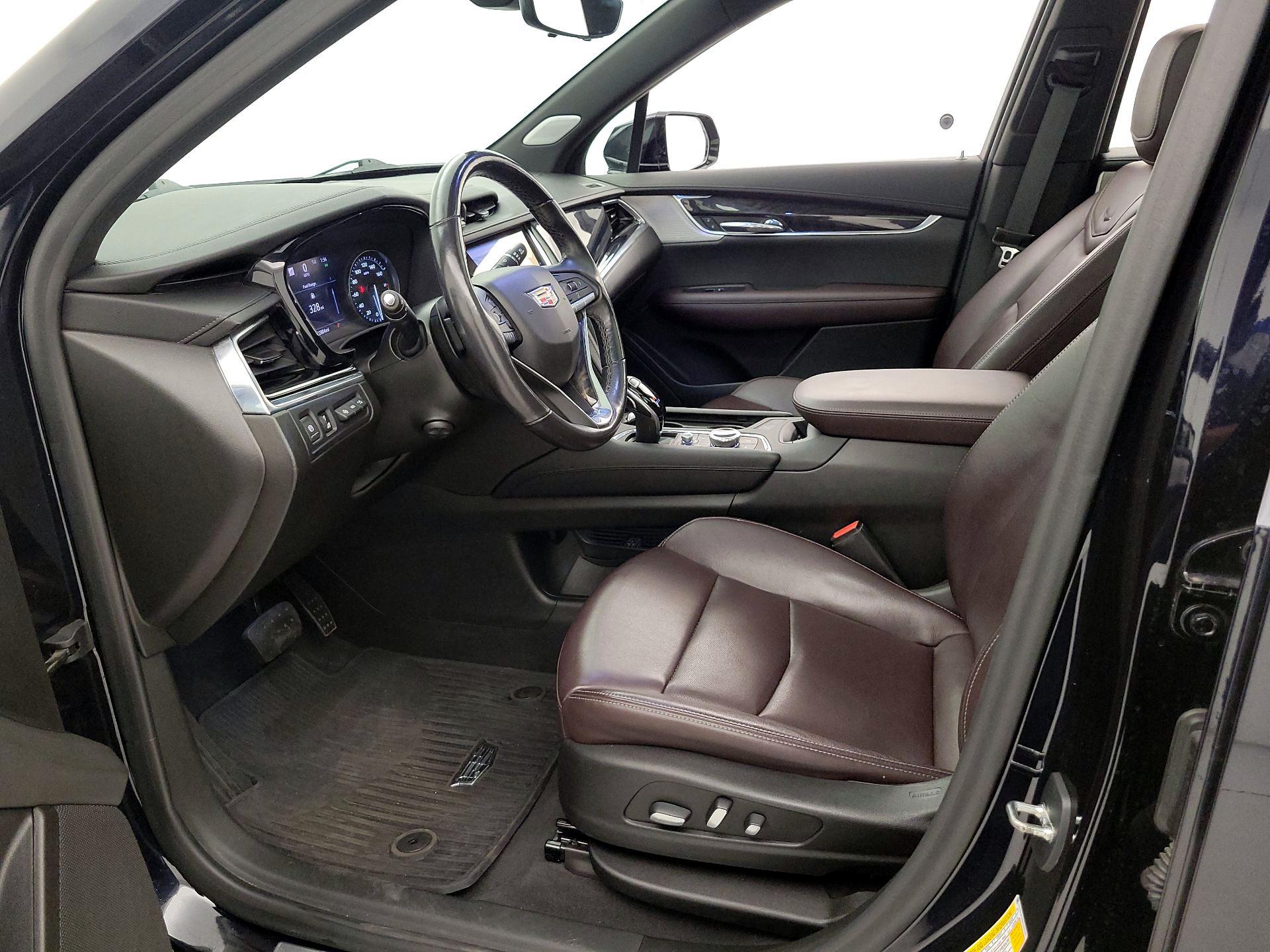 Thumbnail: 2021 Cadillac XT6 - 11