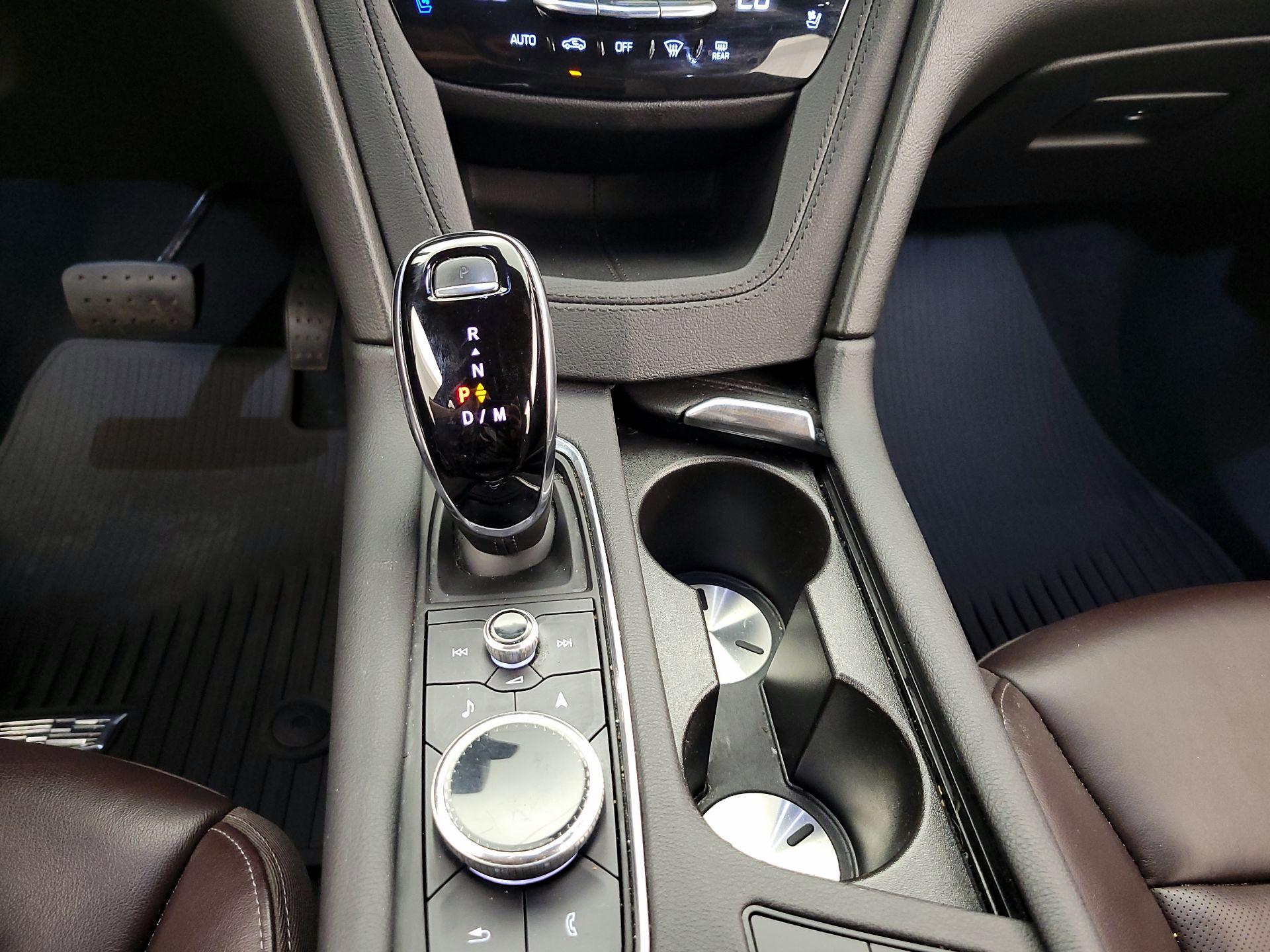 Thumbnail: 2021 Cadillac XT6 - 18