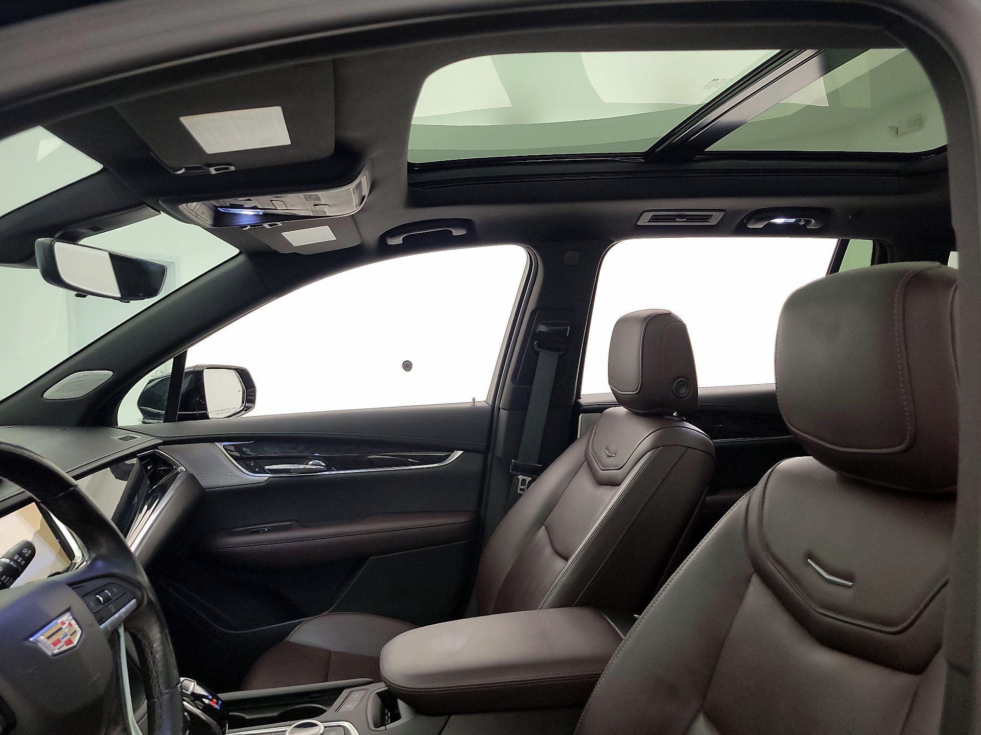 Thumbnail: 2021 Cadillac XT6 - 20