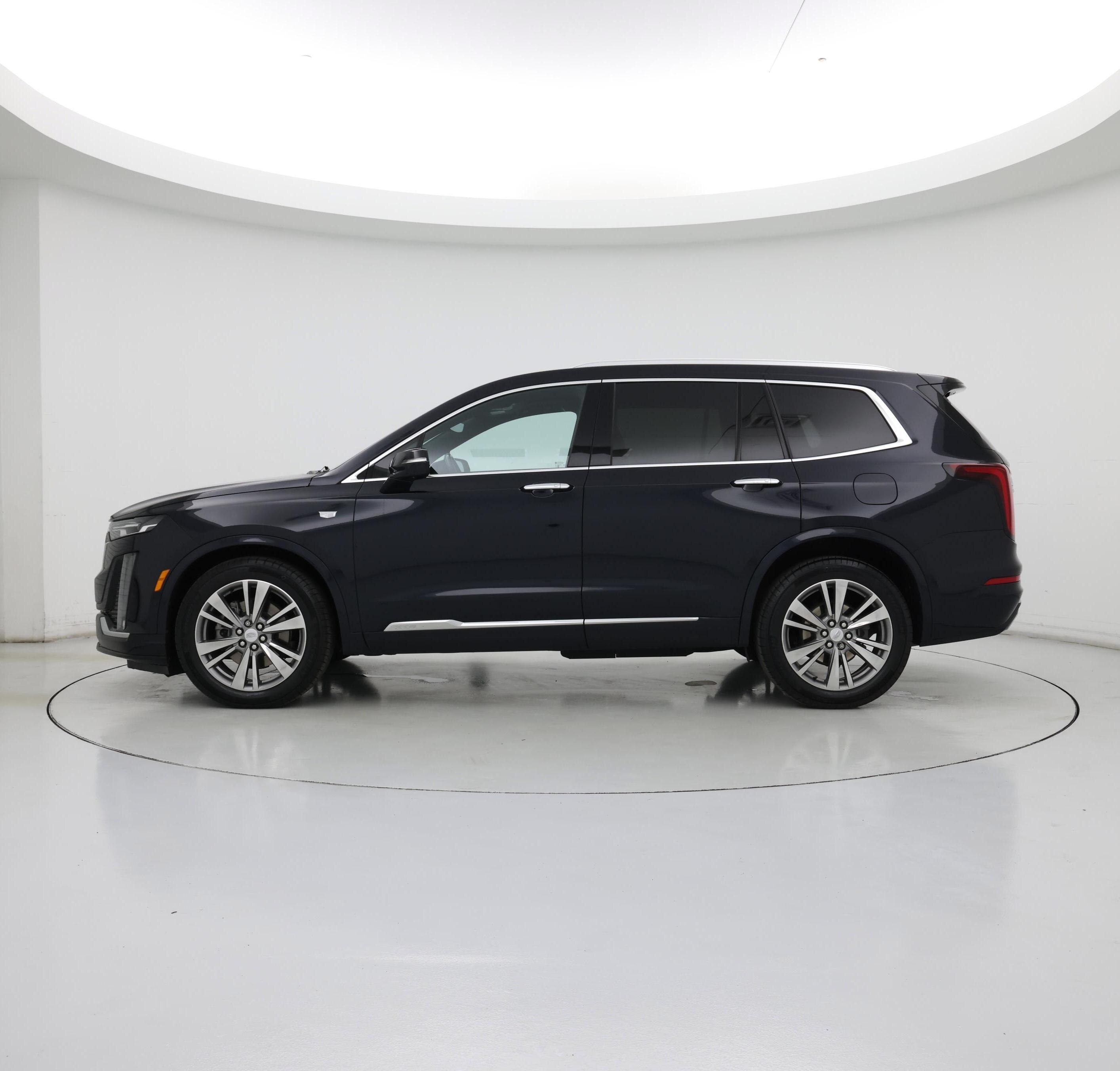 Thumbnail: 2021 Cadillac XT6 - 3