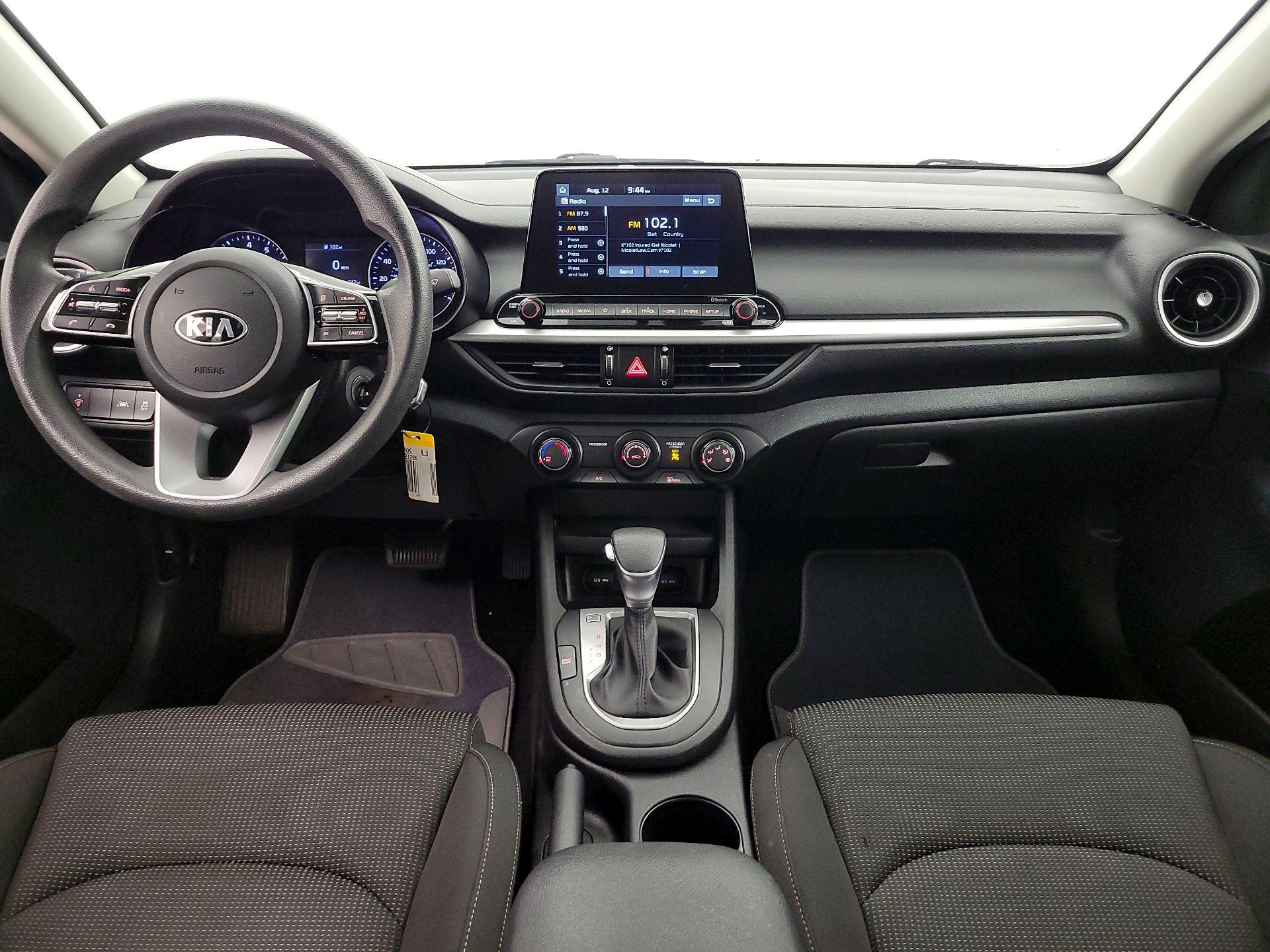 Thumbnail: 2020 Kia Forte - 9