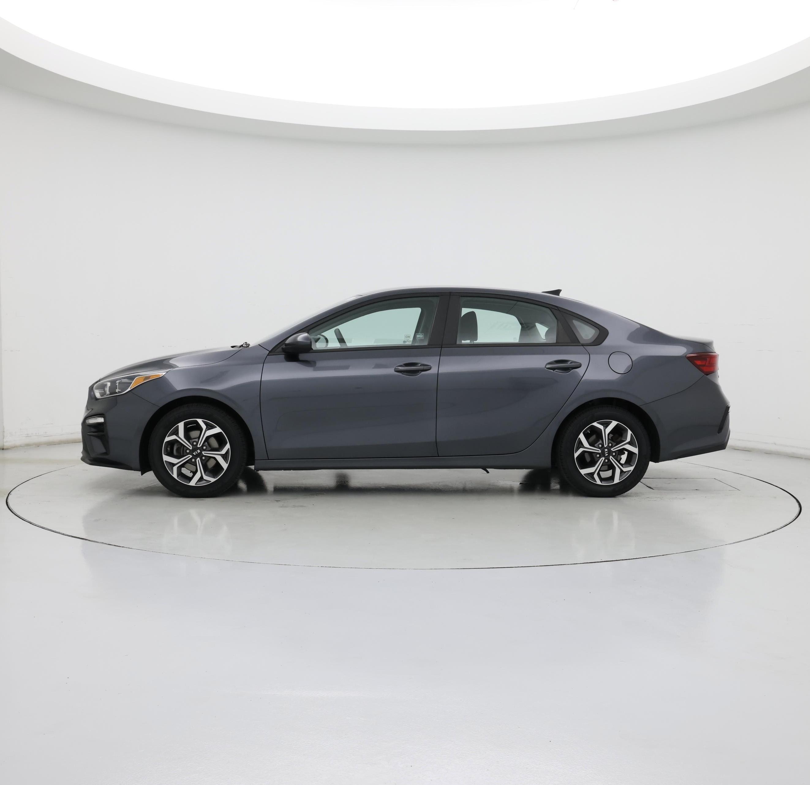 Thumbnail: 2020 Kia Forte - 3