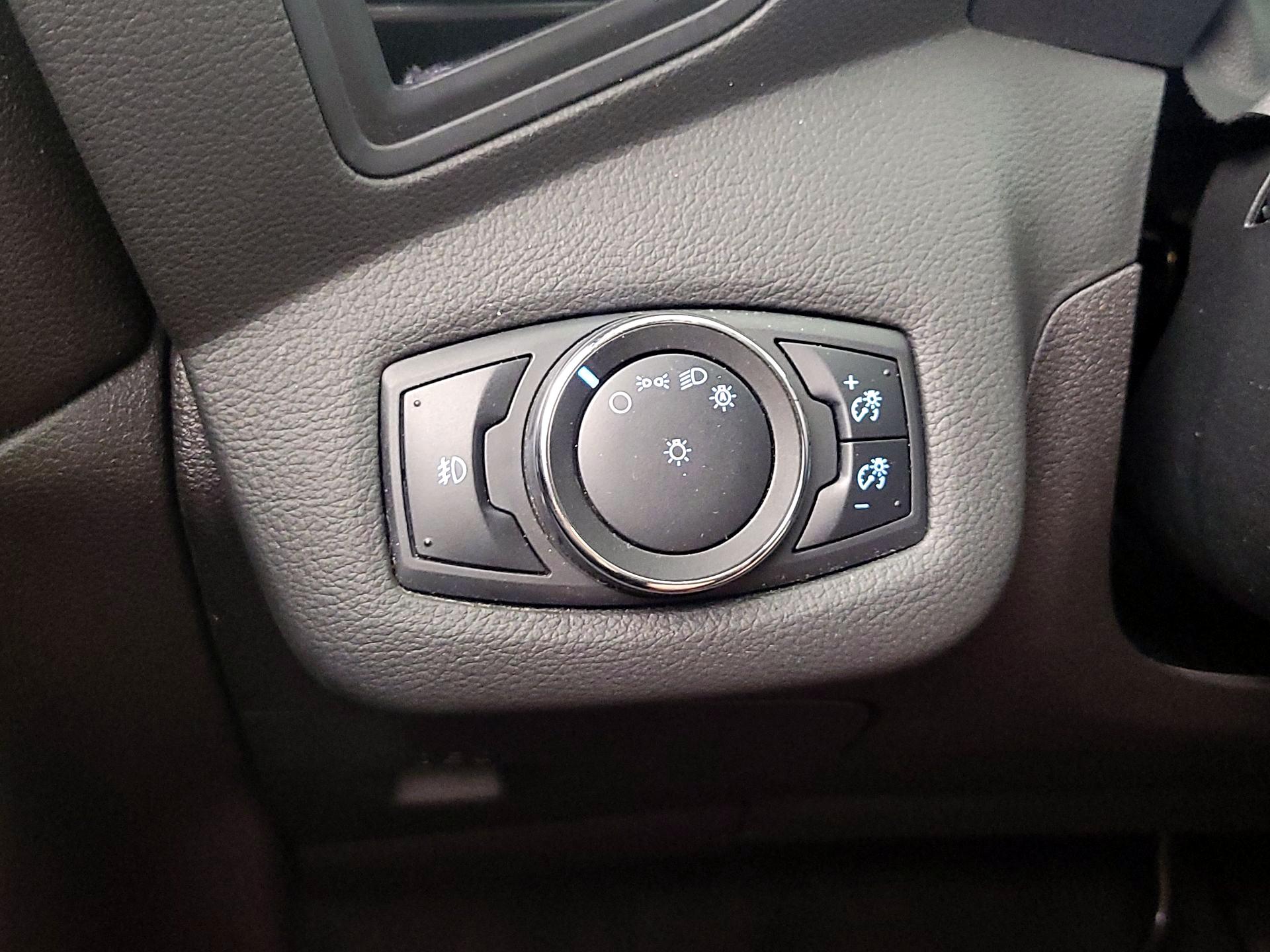 Thumbnail: 2014 Ford Escape - 13