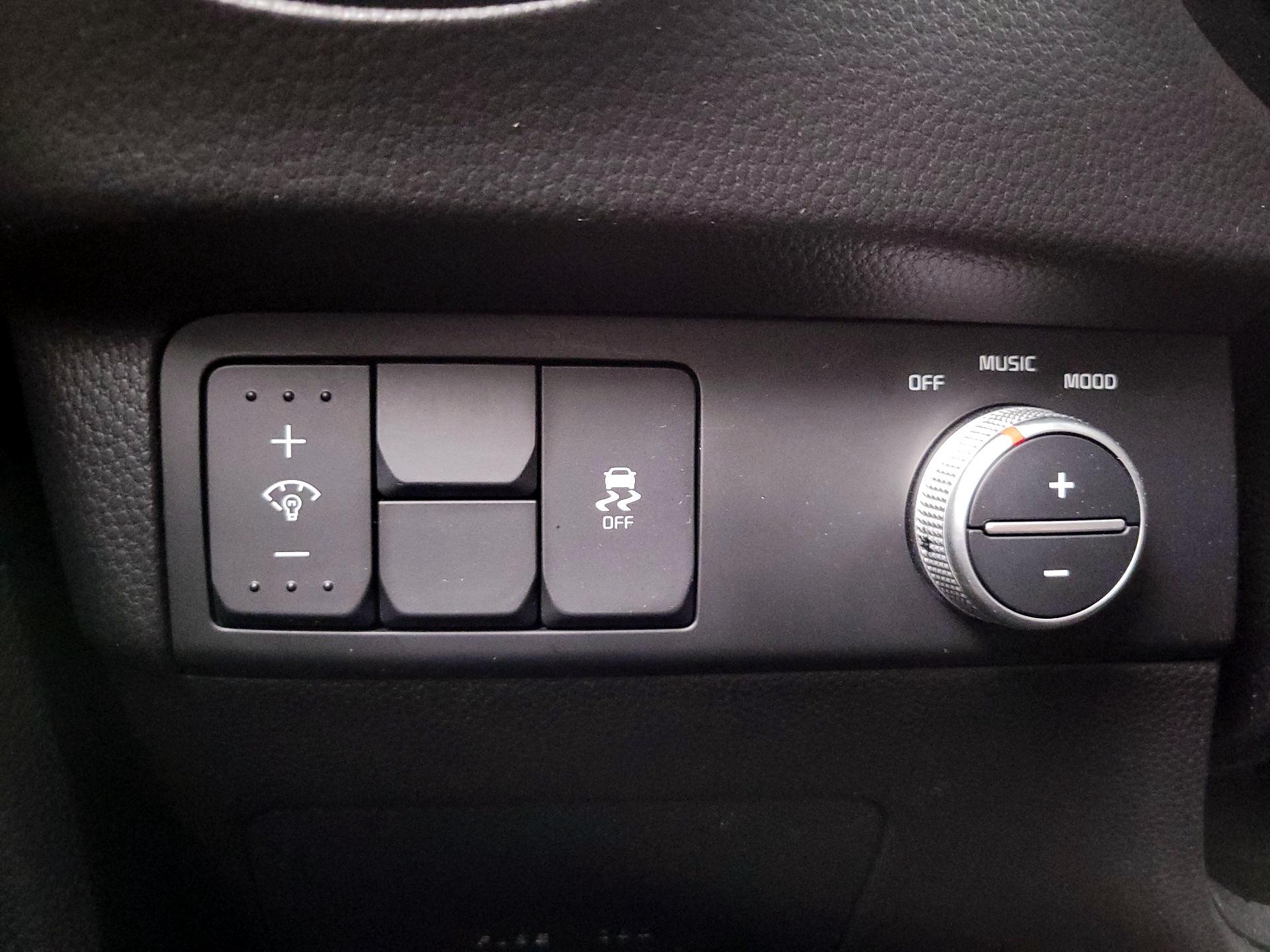 Thumbnail: 2015 Kia Soul - 13