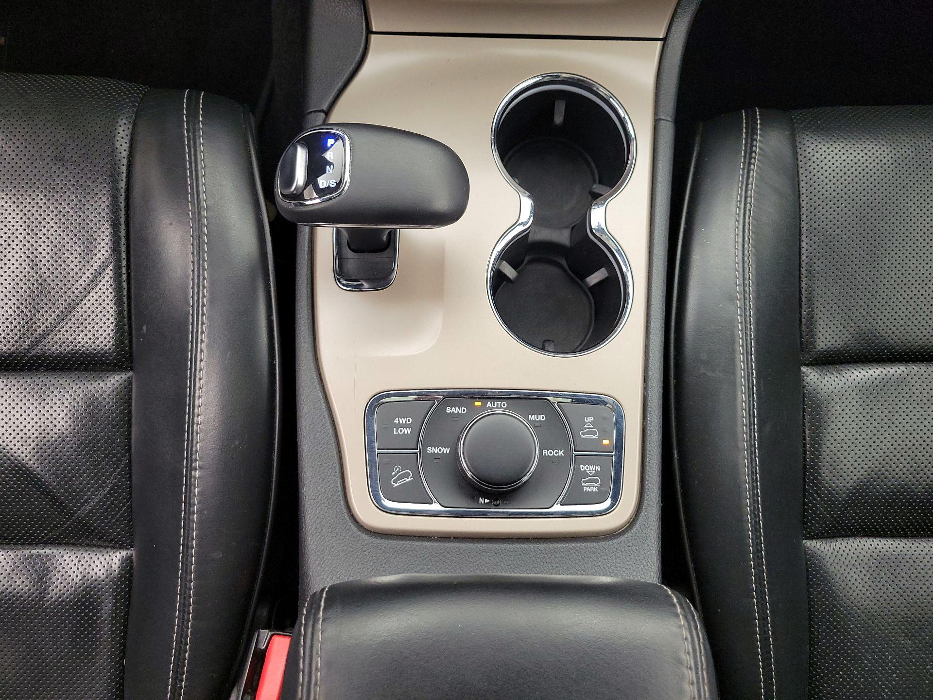 Thumbnail: 2014 Jeep Grand Cherokee - 18