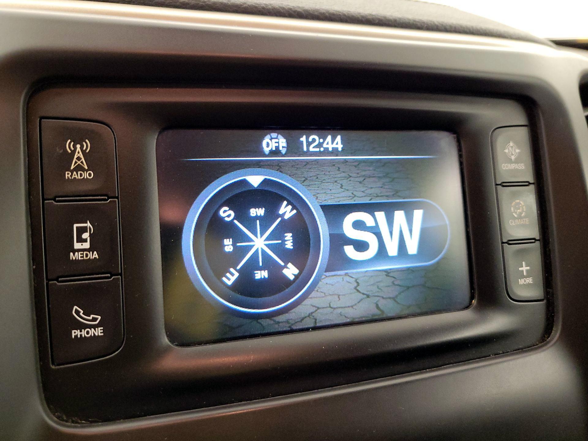 Thumbnail: 2016 Jeep Cherokee - 14