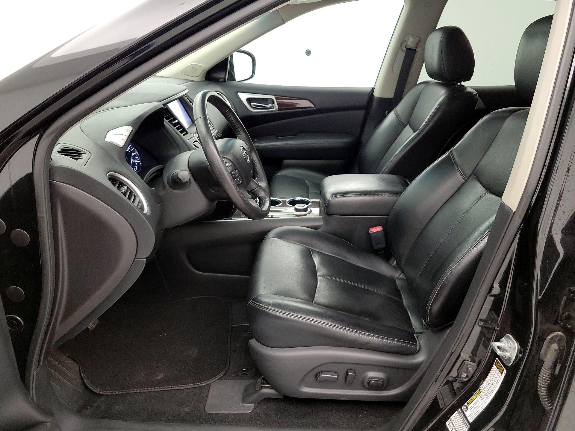 Thumbnail: 2015 Nissan Pathfinder - 11