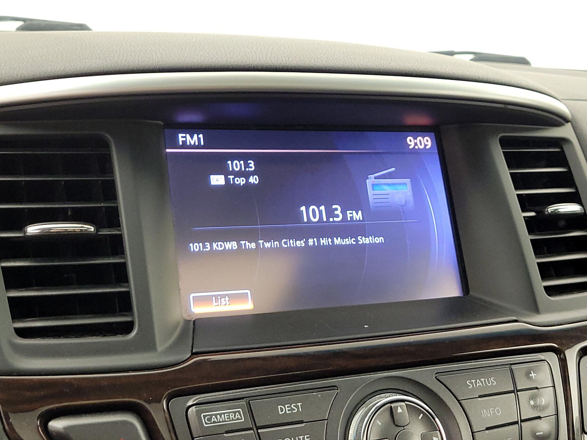 Thumbnail: 2015 Nissan Pathfinder - 16