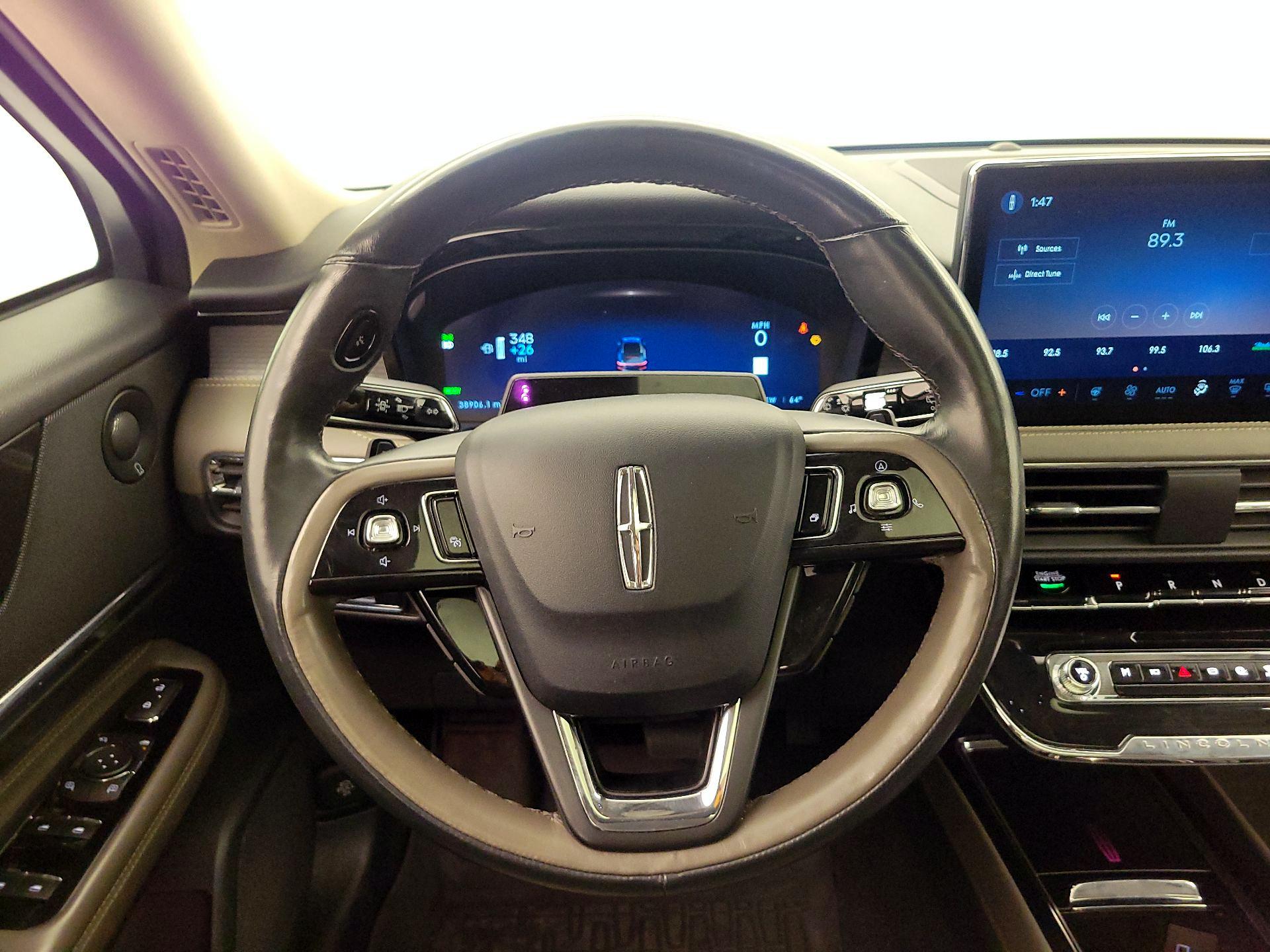 Thumbnail: 2023 Lincoln Corsair - 10