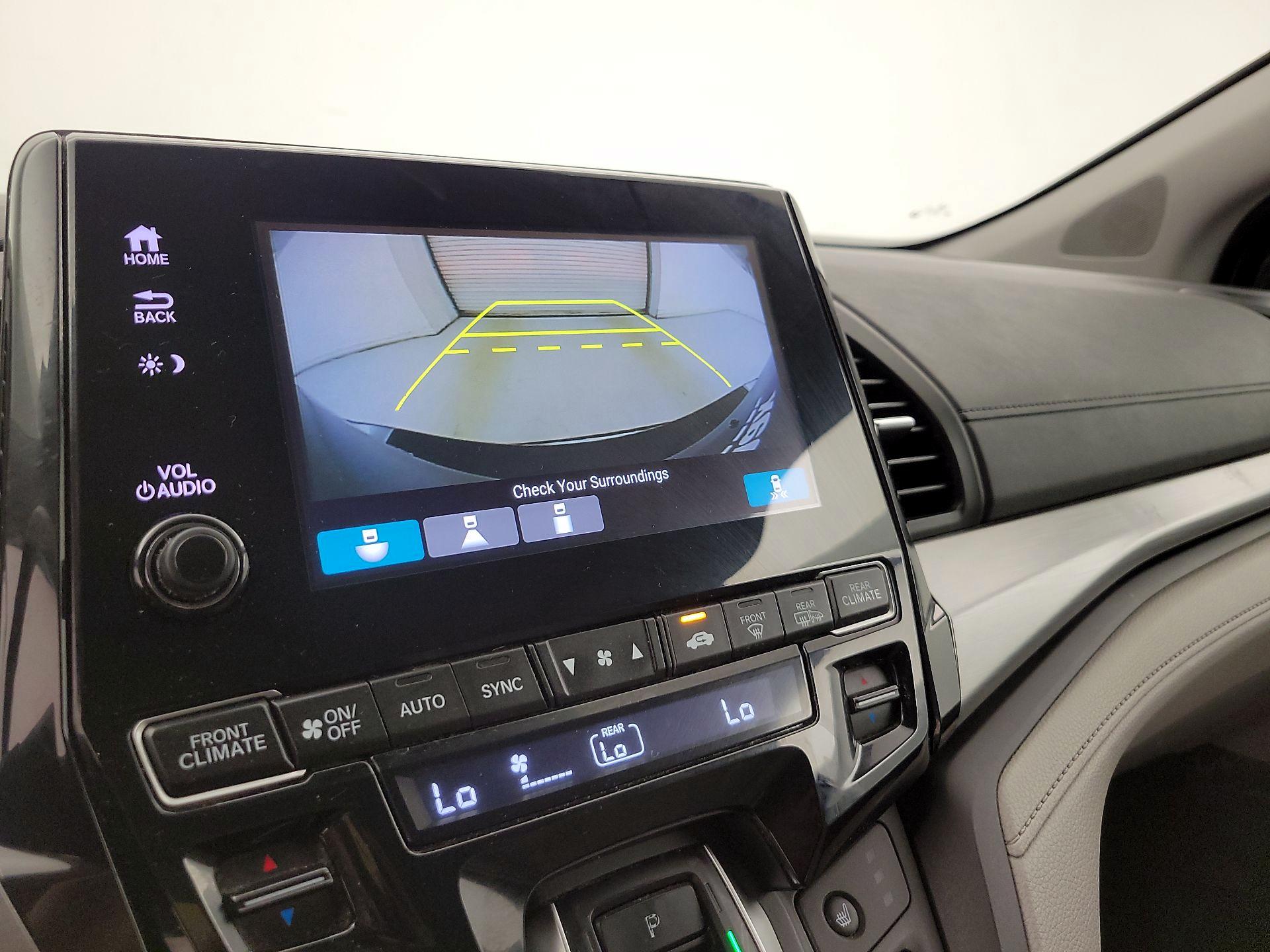Thumbnail: 2019 Honda Odyssey - 14