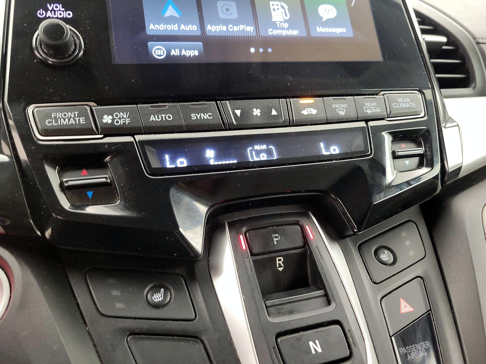 Thumbnail: 2019 Honda Odyssey - 16