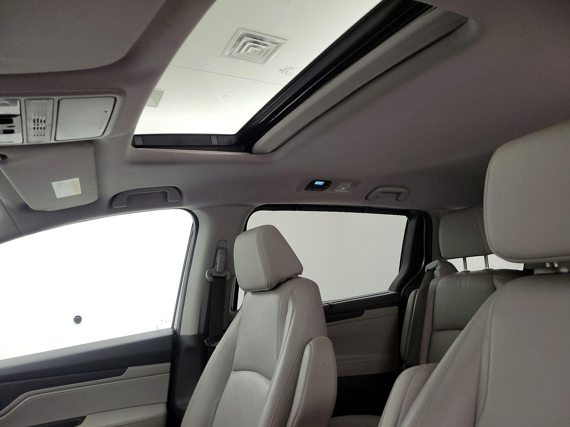 Thumbnail: 2019 Honda Odyssey - 19