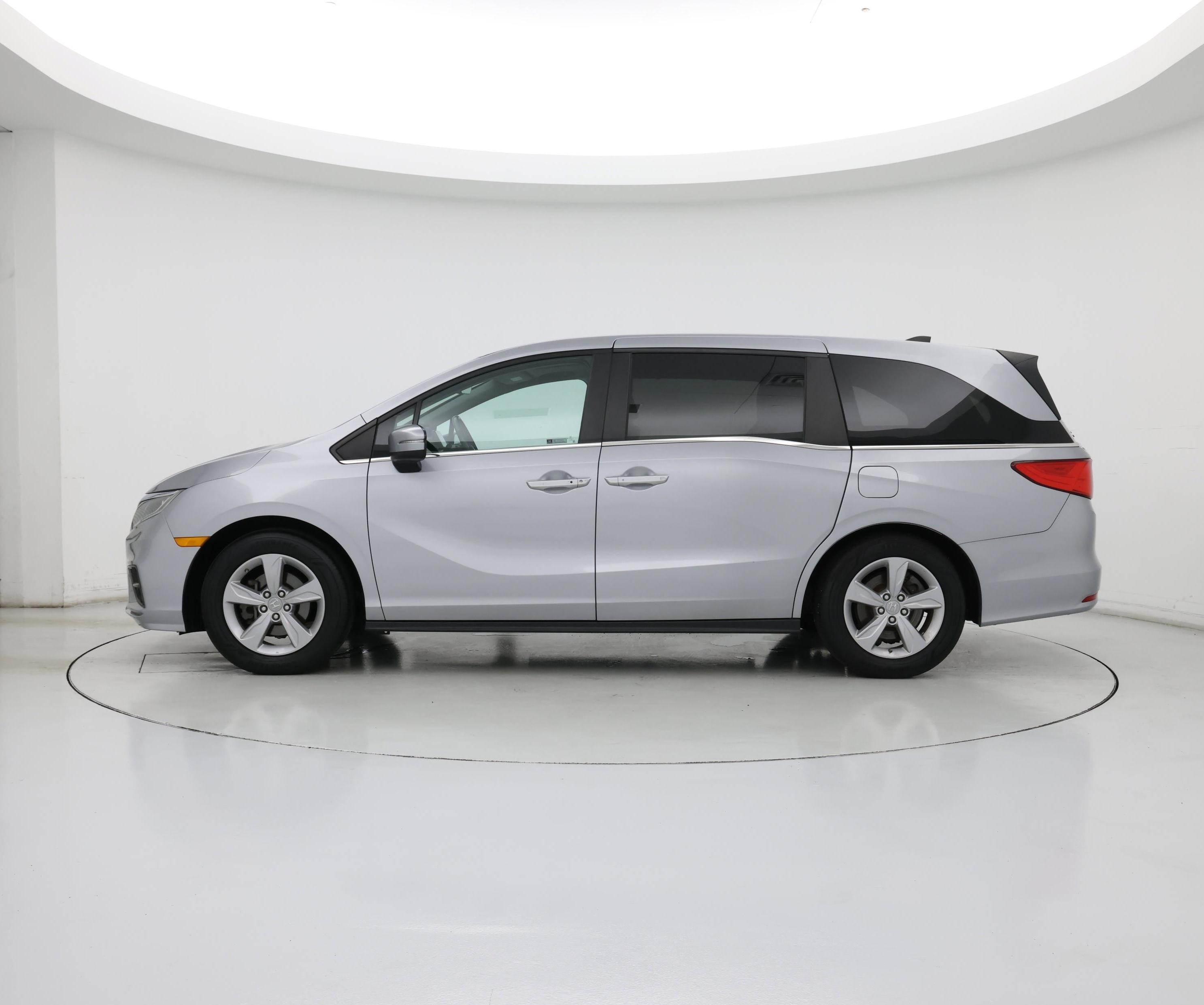 Thumbnail: 2019 Honda Odyssey - 3