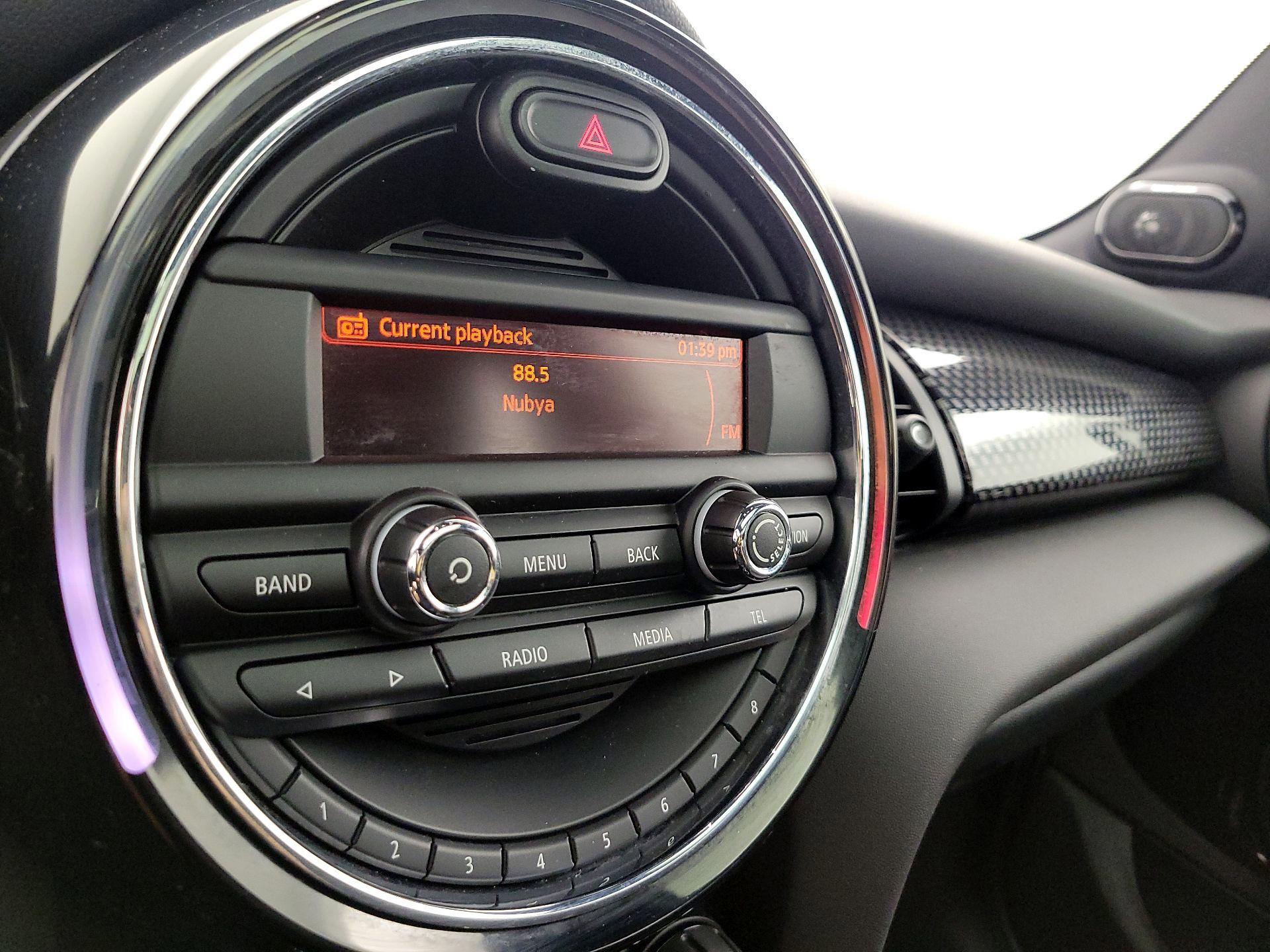 Thumbnail: 2015 MINI Cooper Hardtop - 14