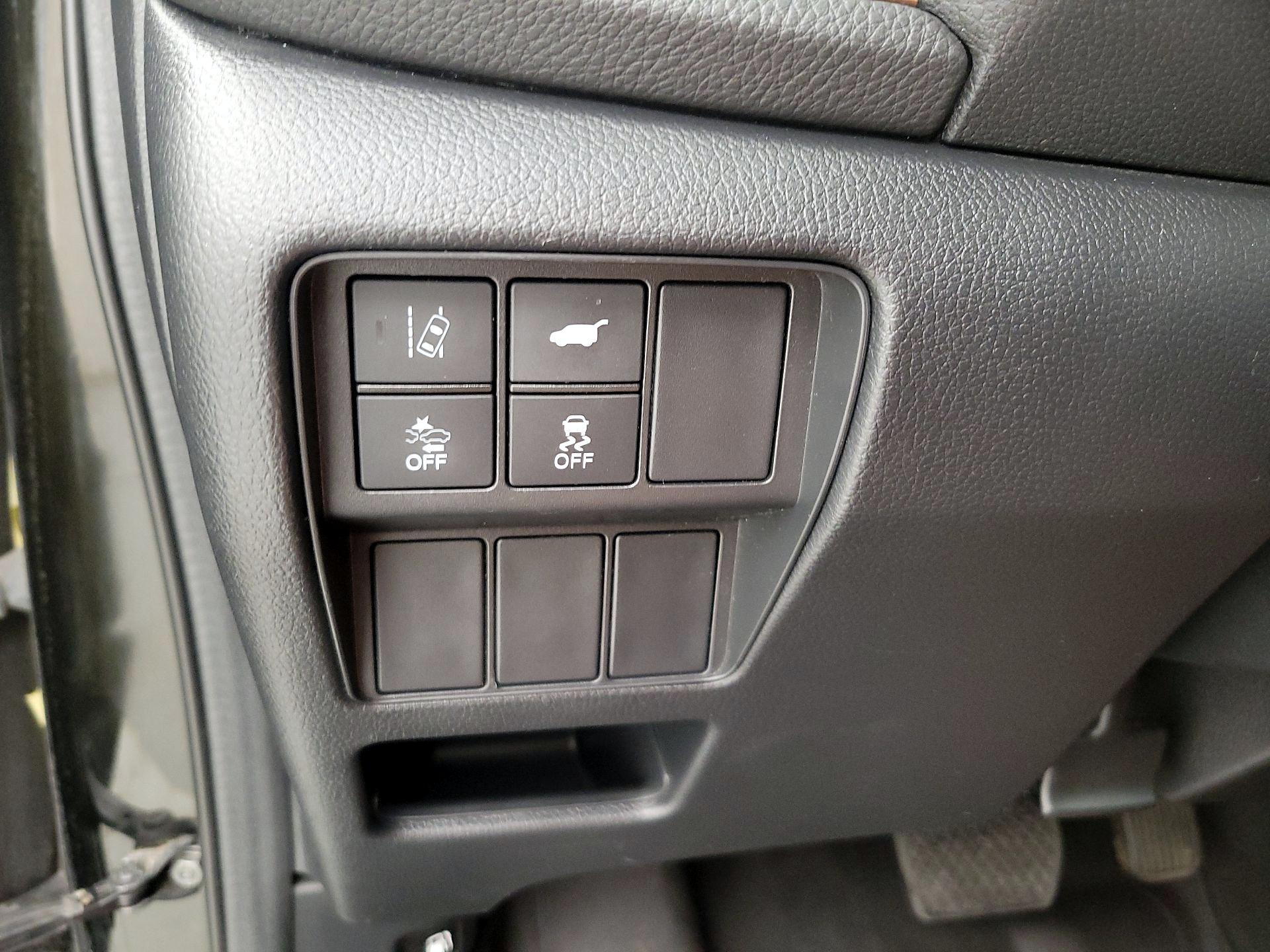 Thumbnail: 2017 Honda CR-V - 13