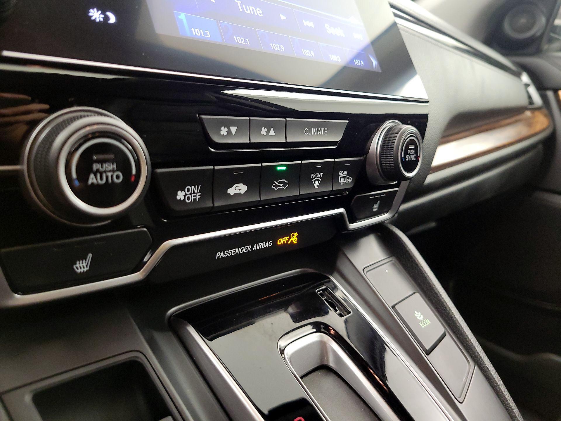 Thumbnail: 2017 Honda CR-V - 16