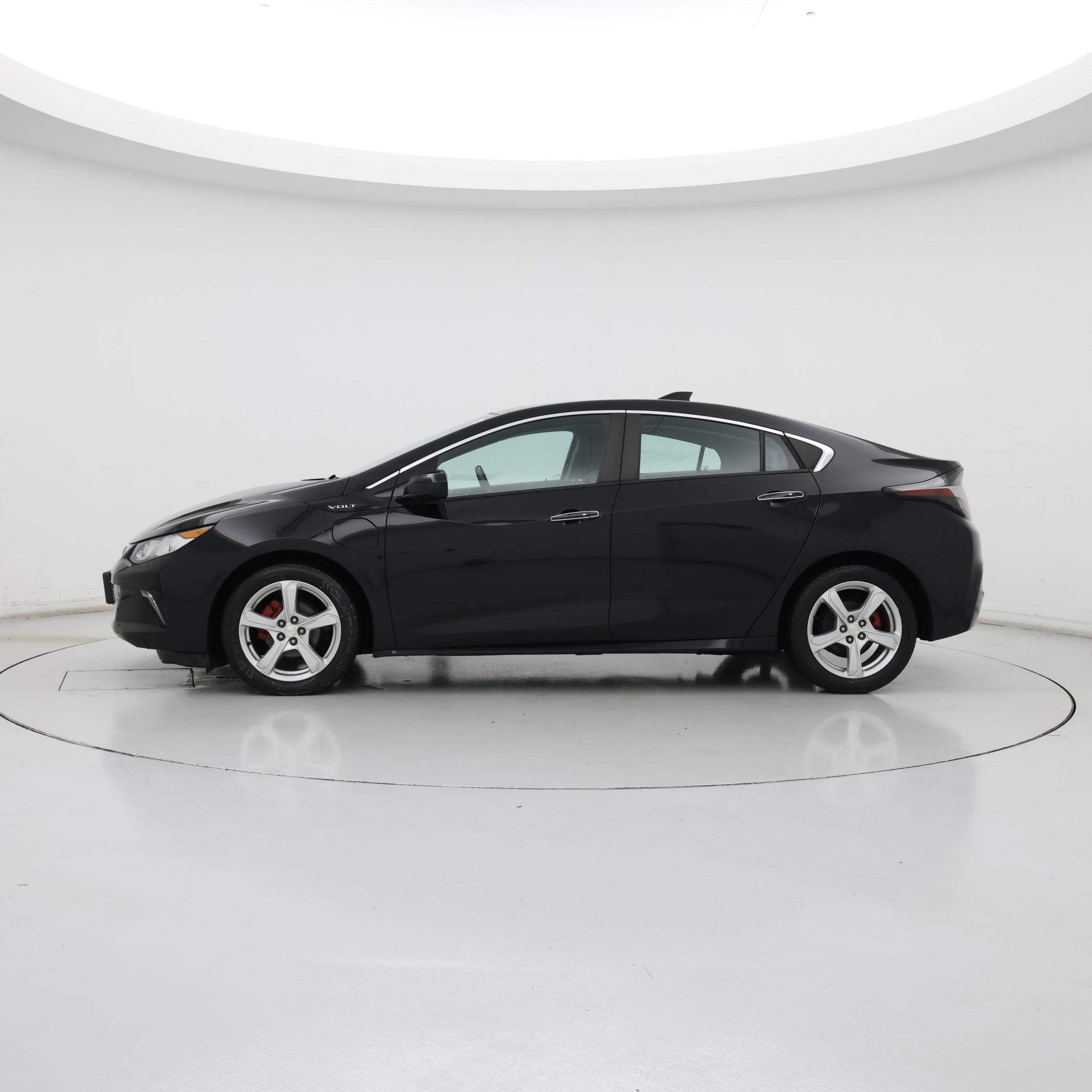 Thumbnail: 2019 Chevrolet Volt - 3