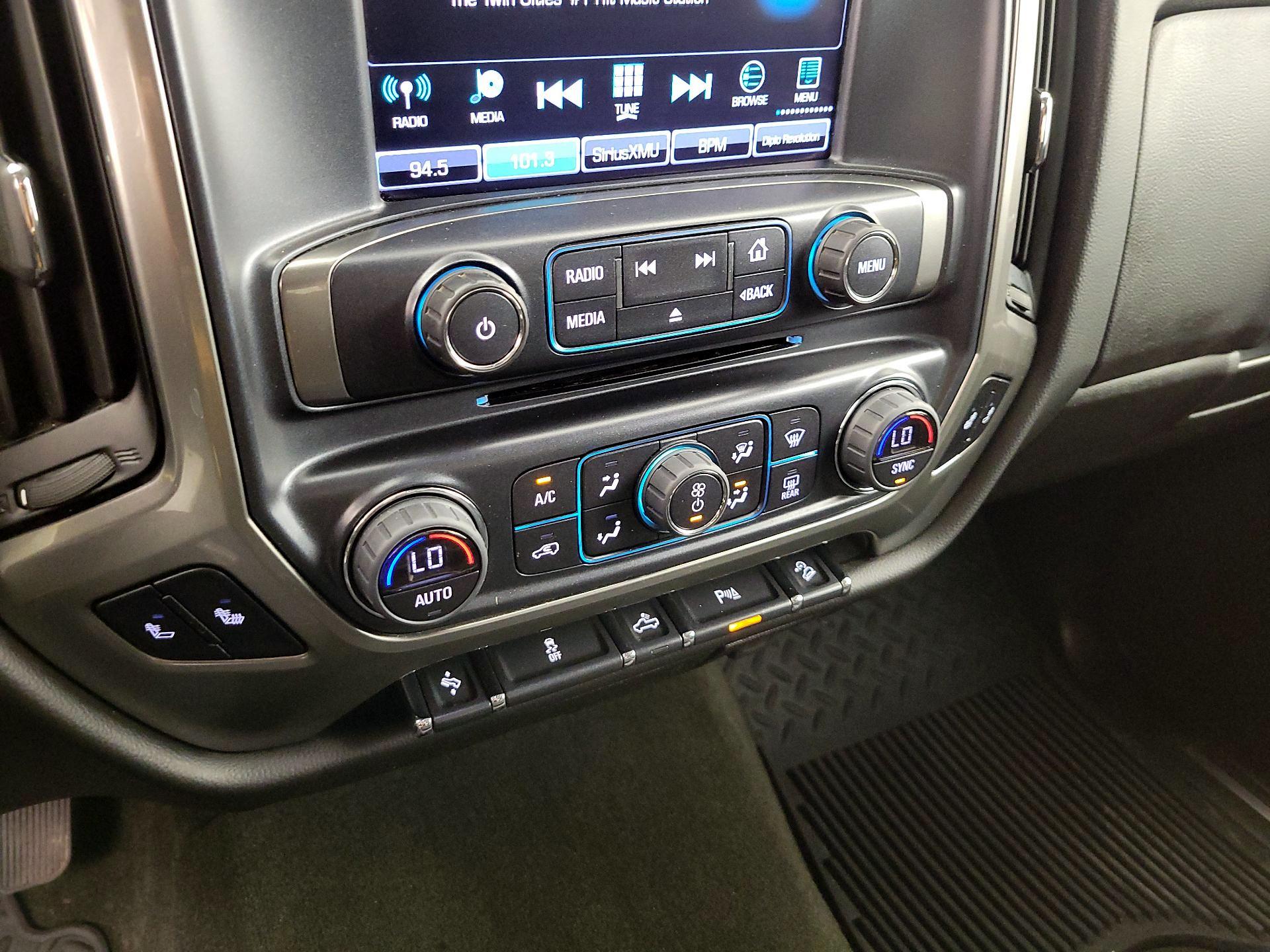 Thumbnail: 2018 Chevrolet Silverado 1500 - 16
