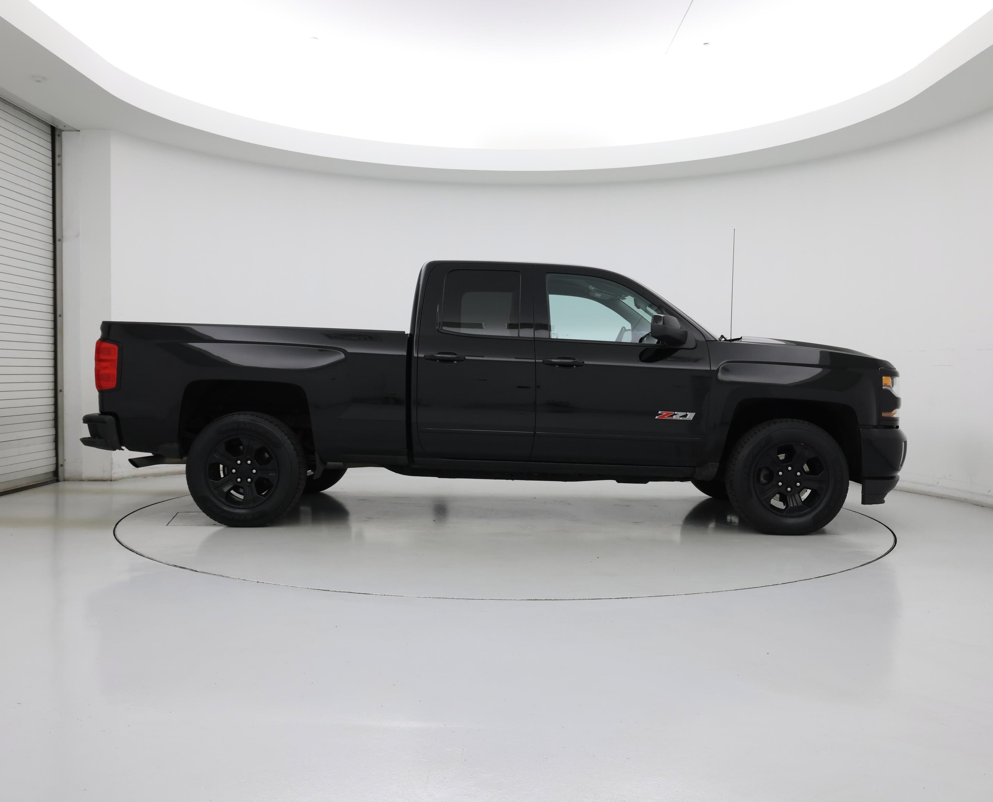 Thumbnail: 2018 Chevrolet Silverado 1500 - 7