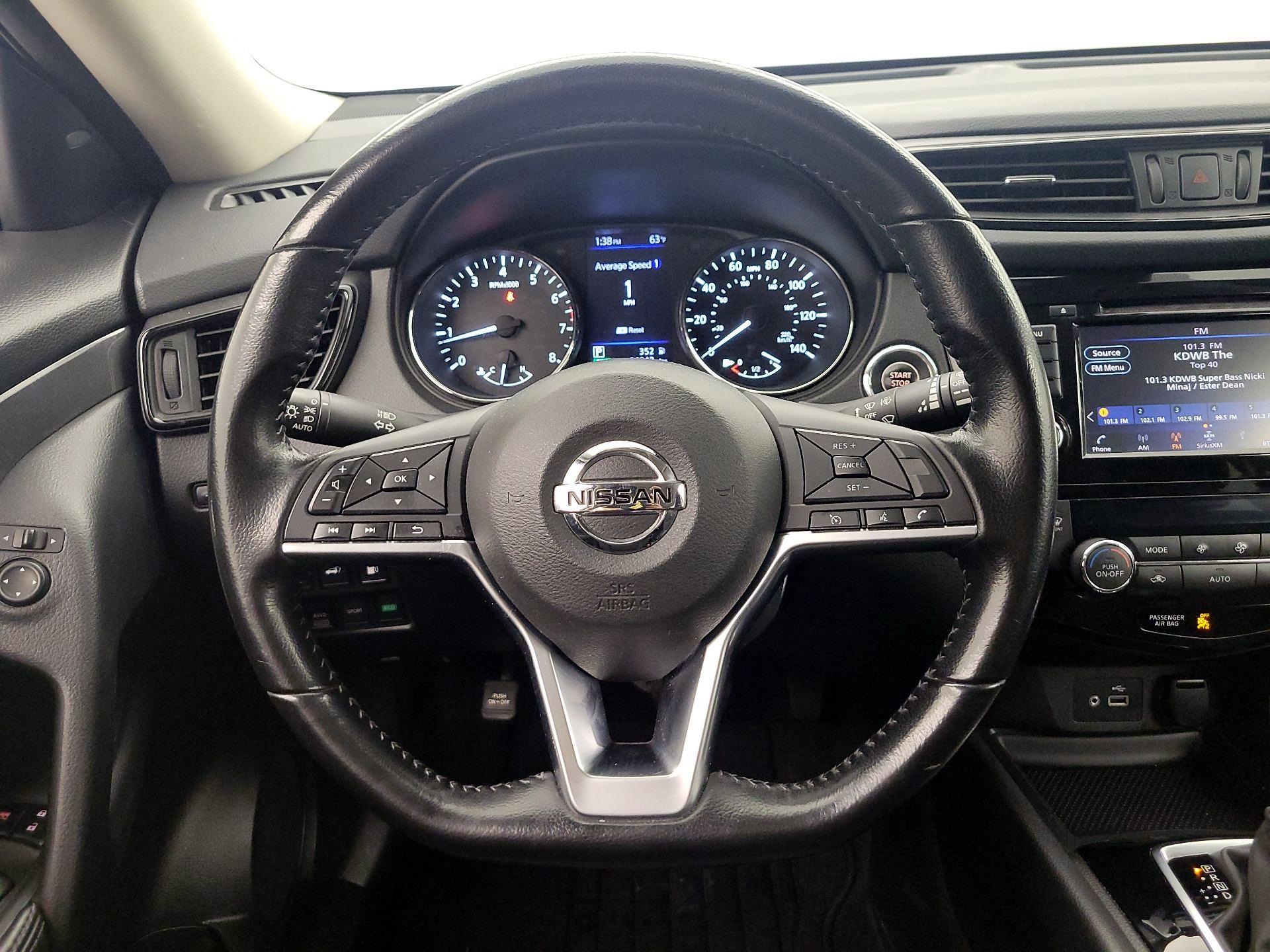 Thumbnail: 2020 Nissan Rogue - 10