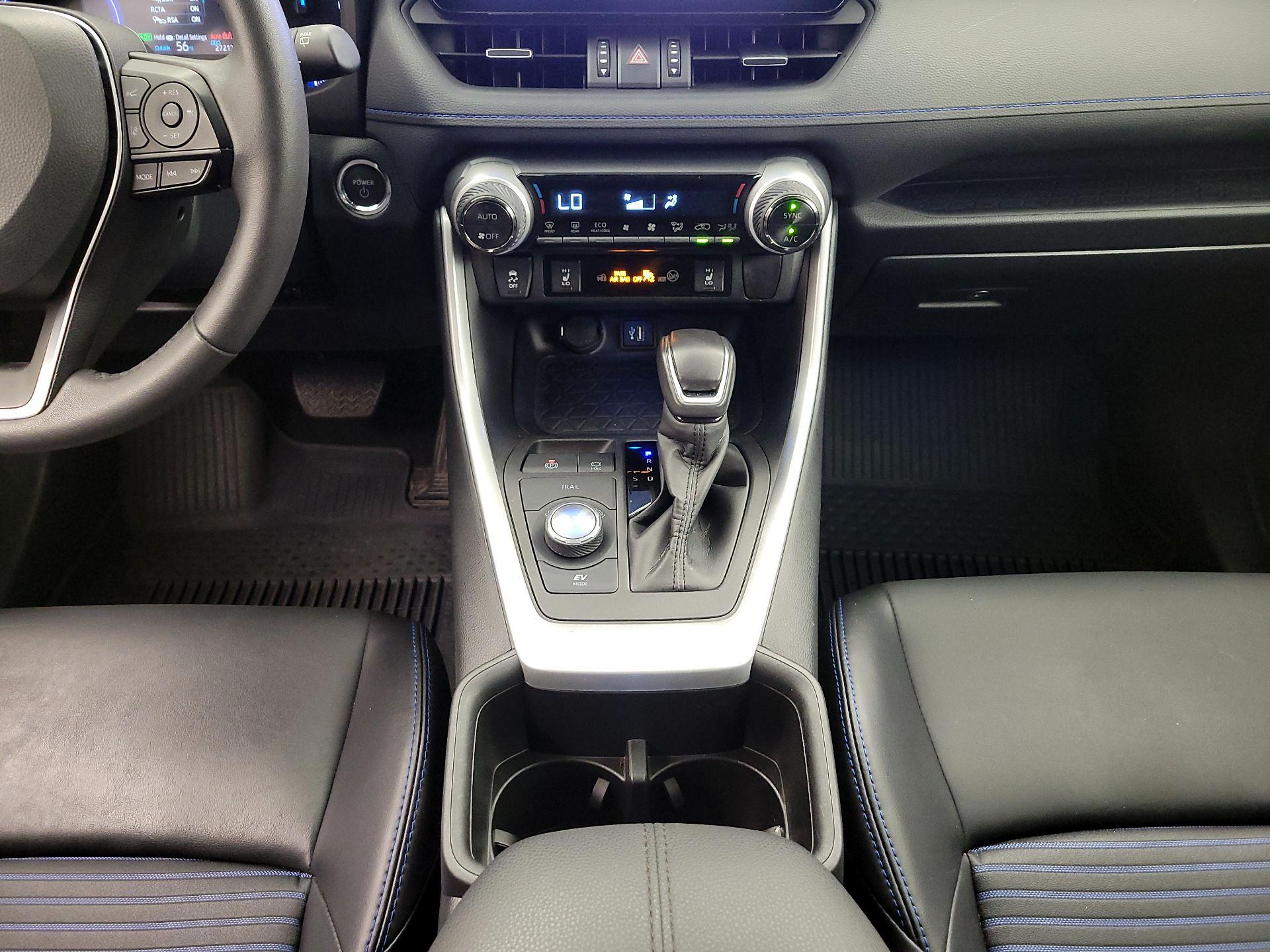 Thumbnail: 2024 Toyota RAV4 - 18