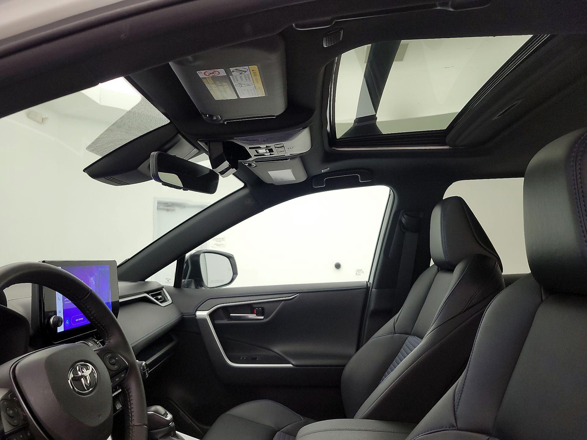 Thumbnail: 2024 Toyota RAV4 - 20