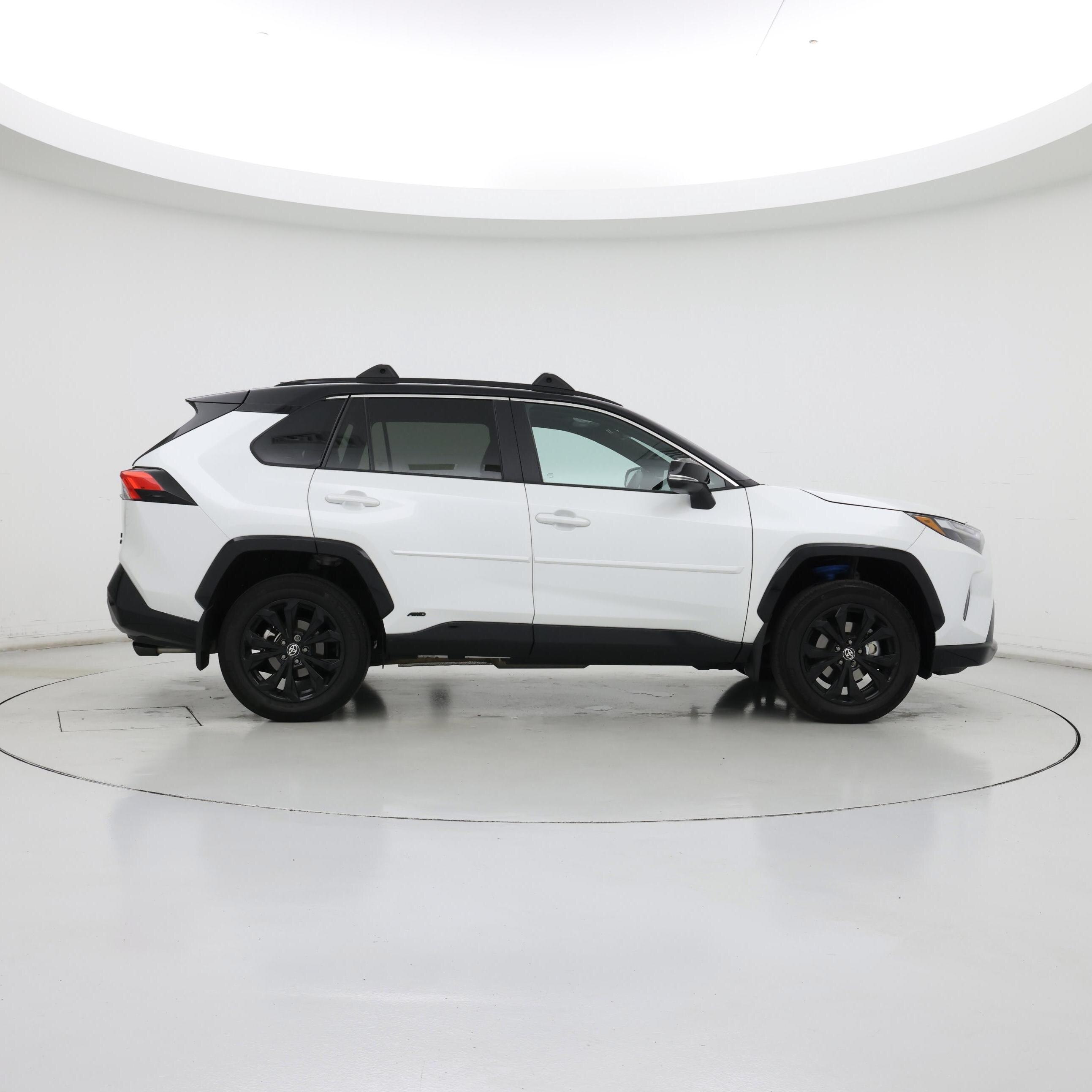 Thumbnail: 2024 Toyota RAV4 - 7