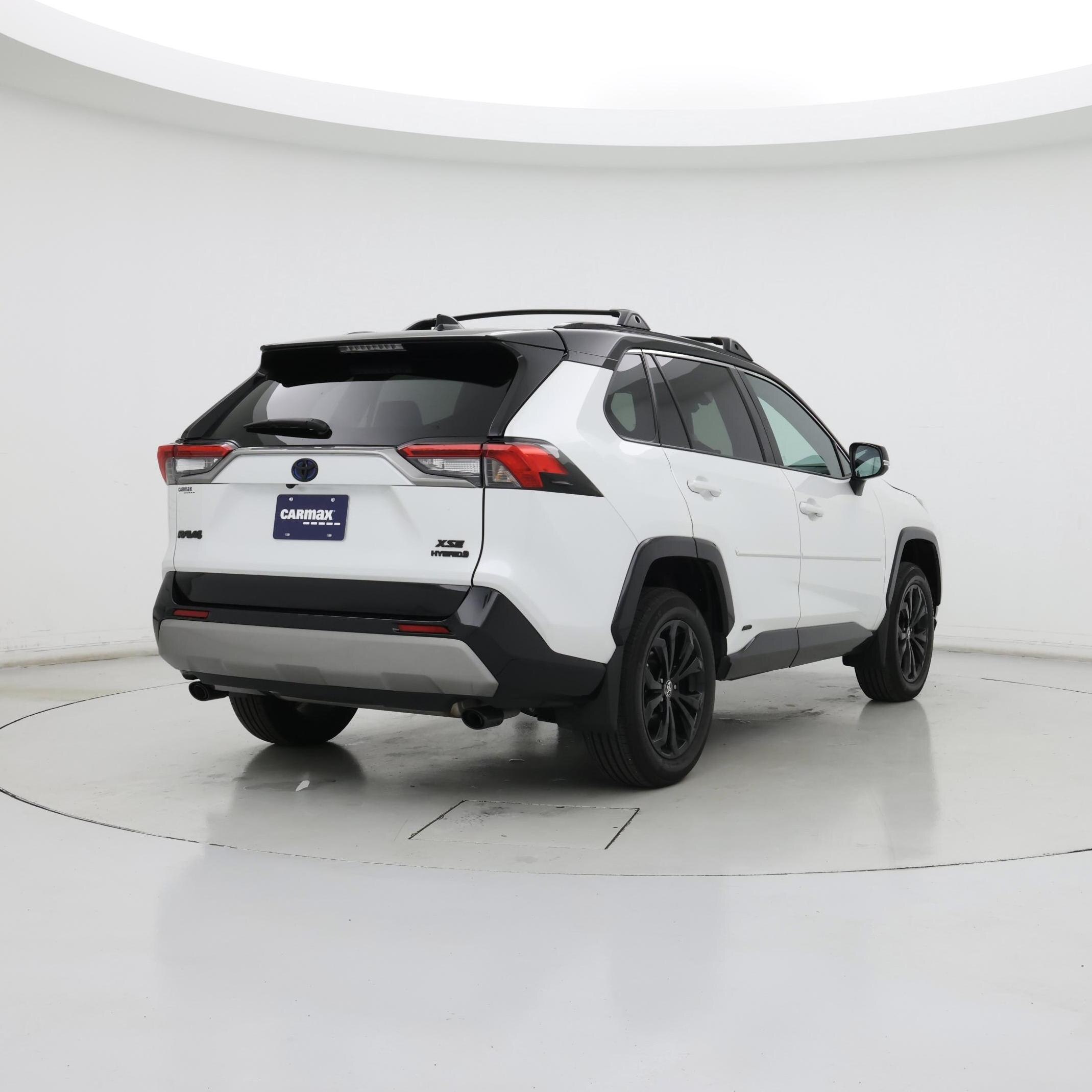 Thumbnail: 2024 Toyota RAV4 - 8