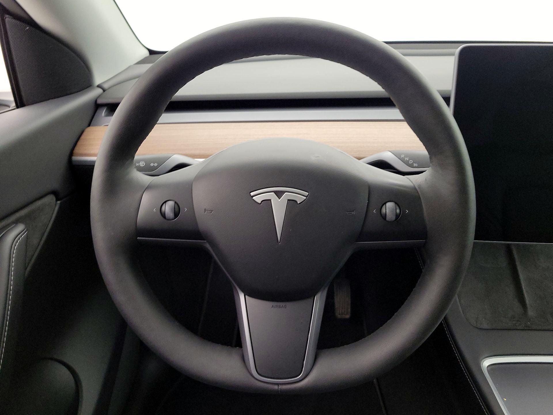 Thumbnail: 2022 Tesla Model Y - 10