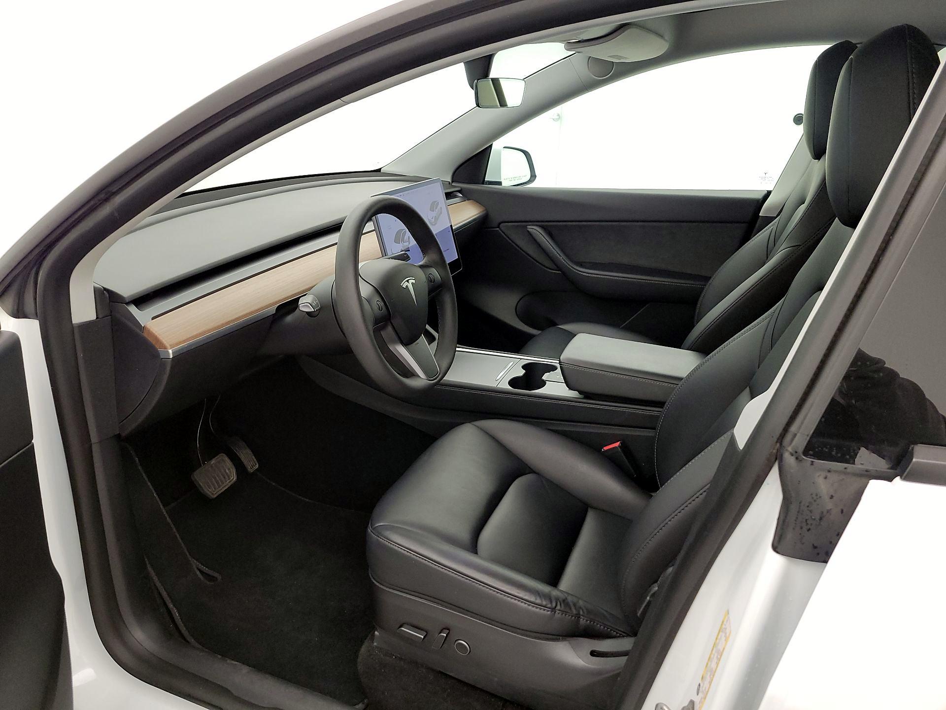 Thumbnail: 2022 Tesla Model Y - 11