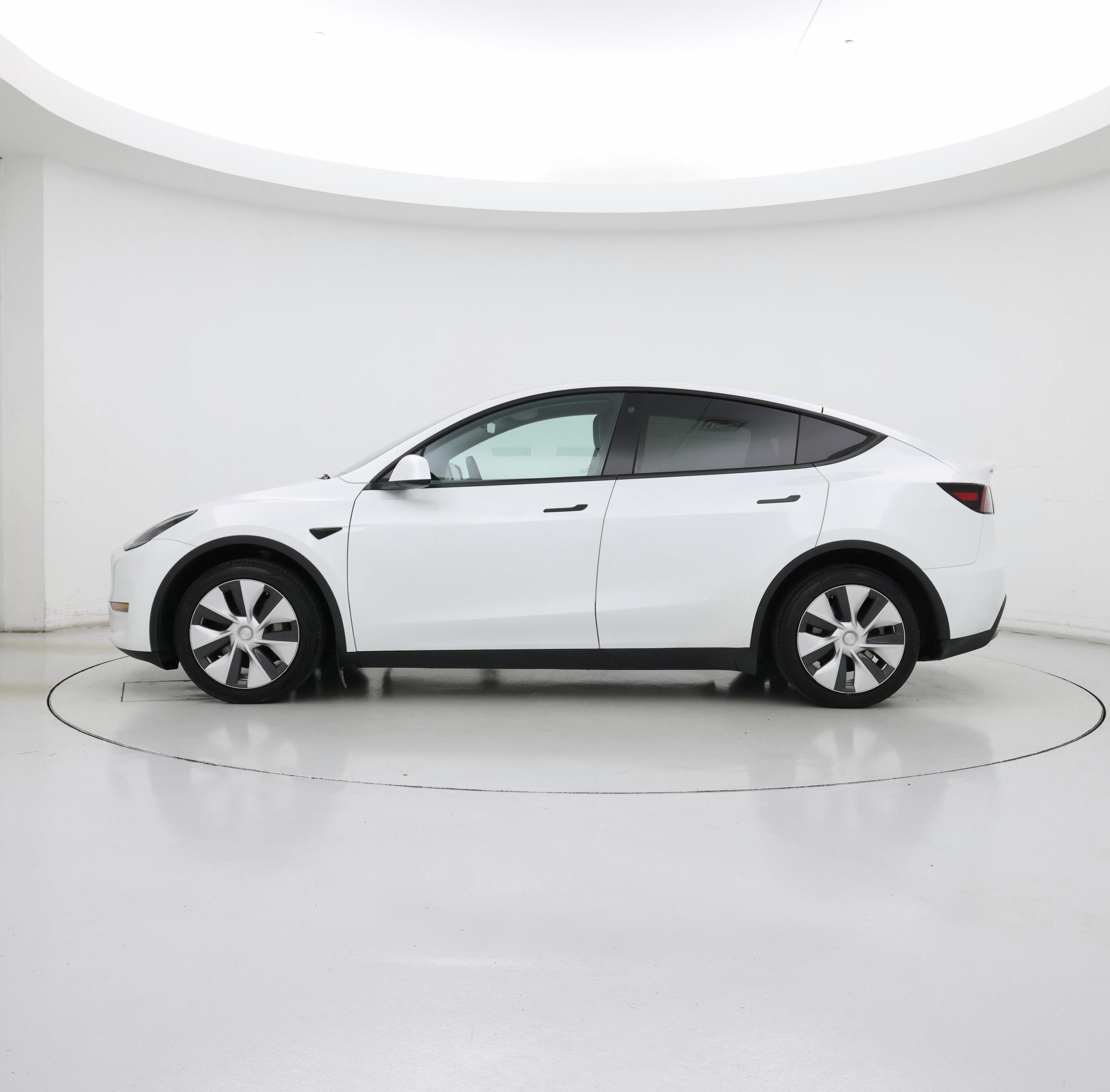 Thumbnail: 2022 Tesla Model Y - 3