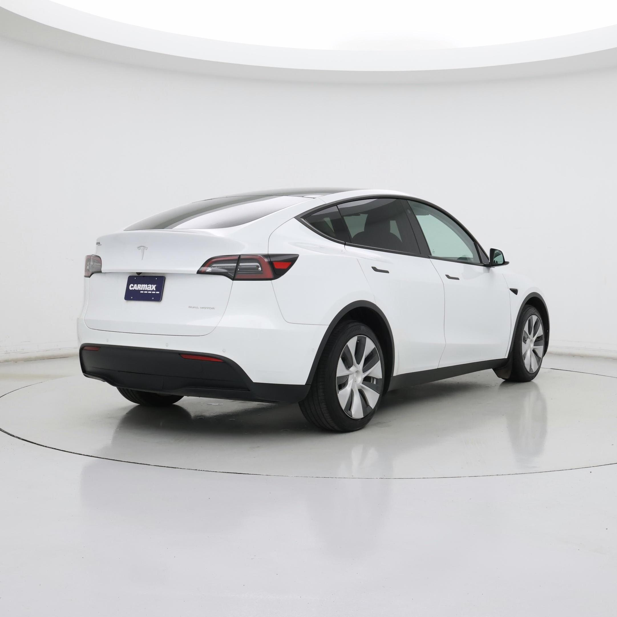 Thumbnail: 2022 Tesla Model Y - 8