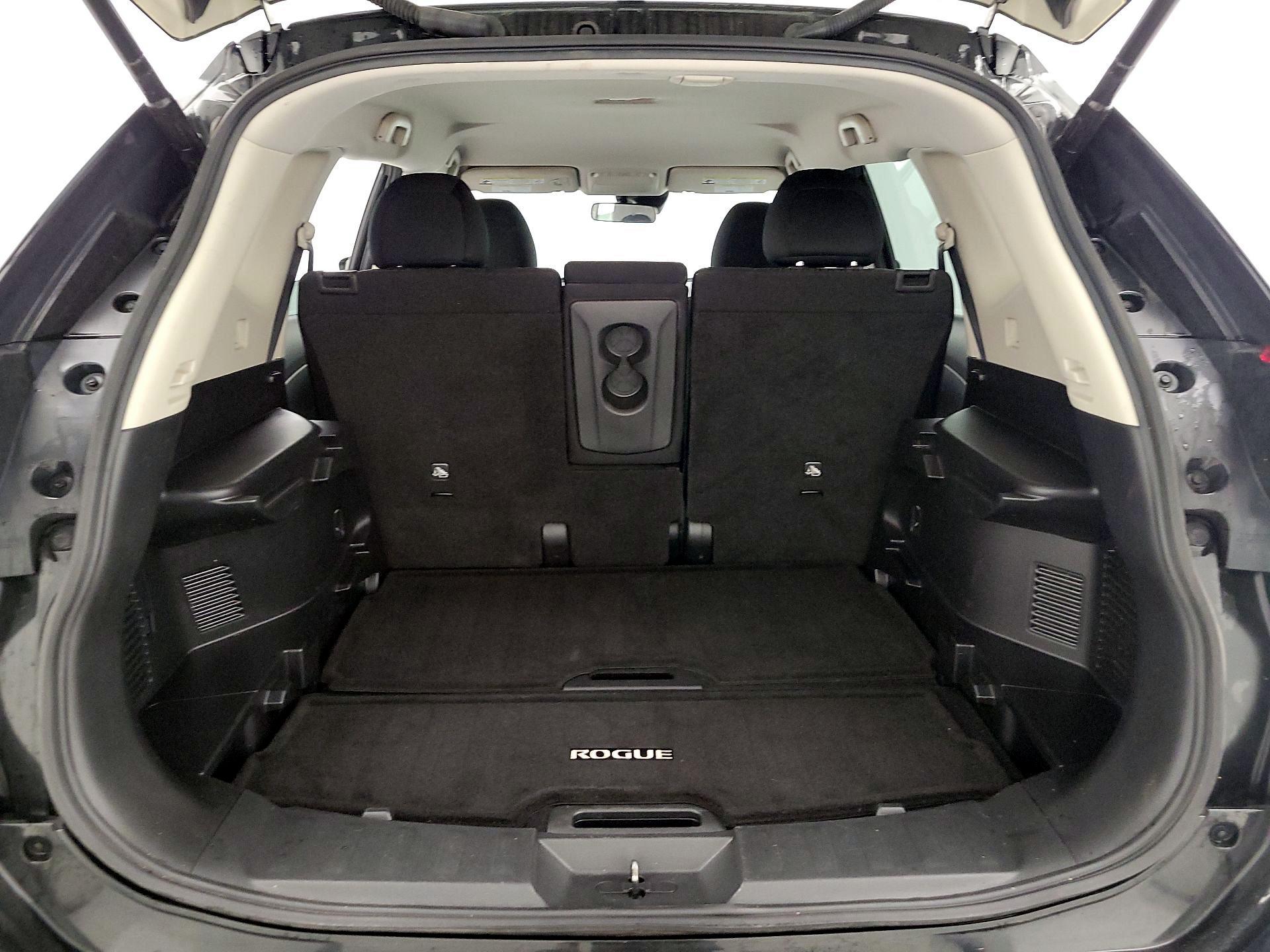 Thumbnail: 2020 Nissan Rogue - 20